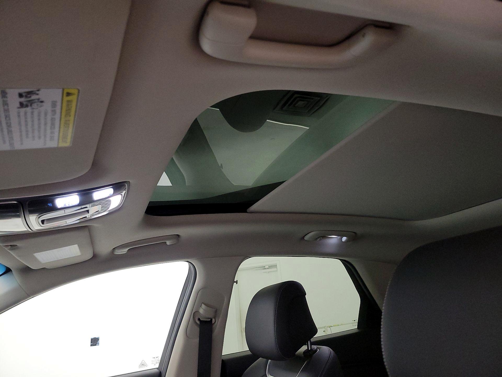 Thumbnail: 2025 Genesis GV70 - 19