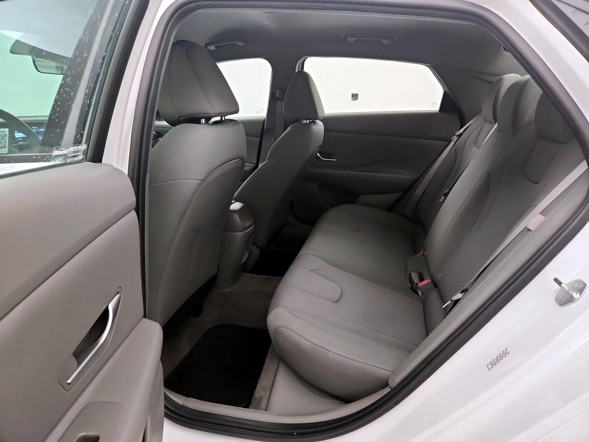 Thumbnail: 2024 Hyundai Elantra - 19