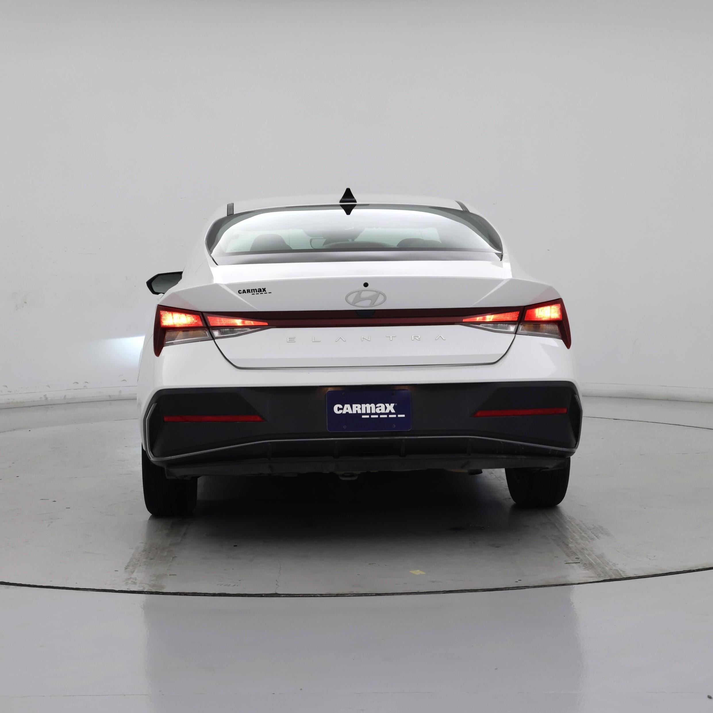 Thumbnail: 2024 Hyundai Elantra - 6