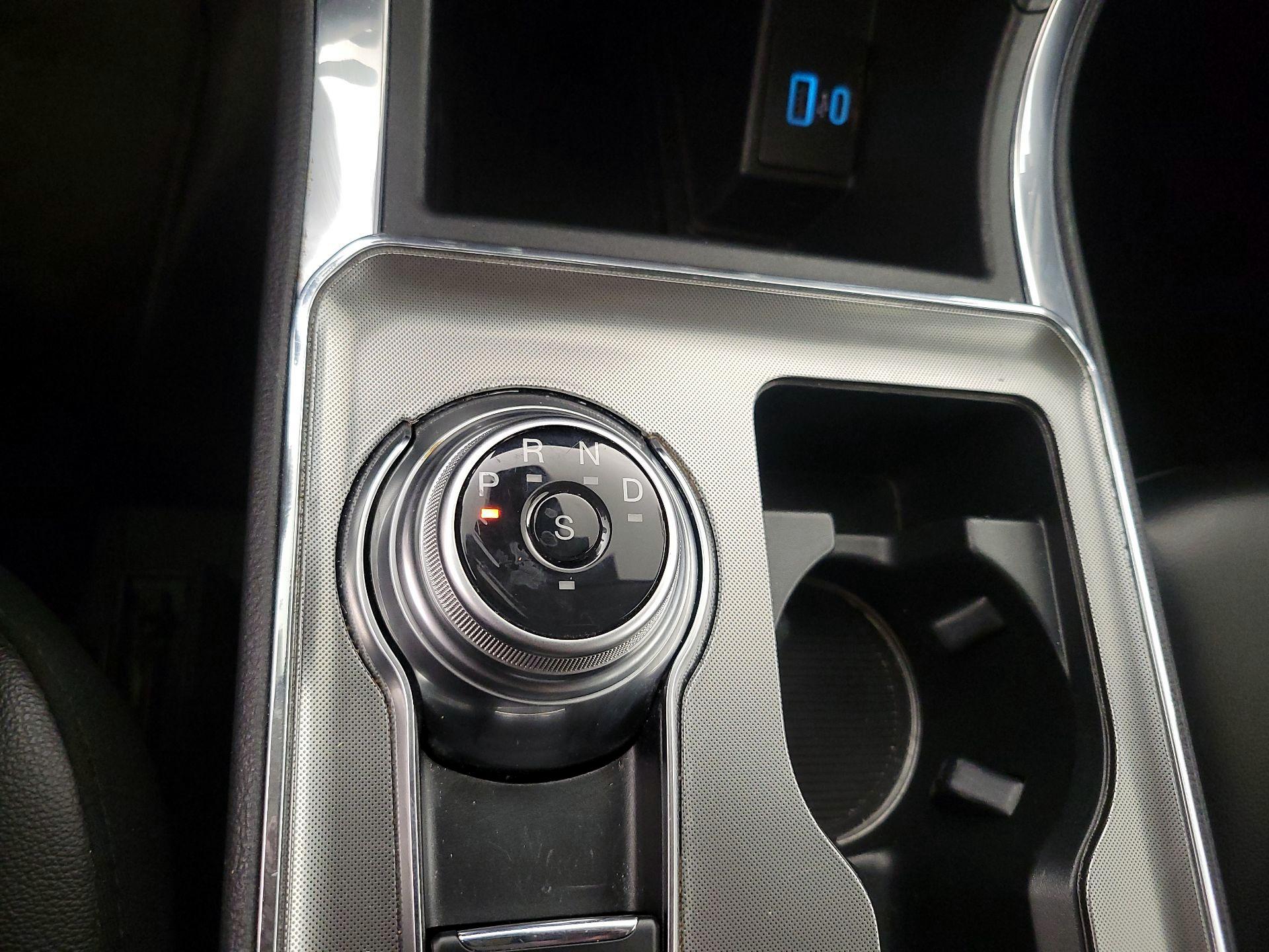 Thumbnail: 2024 Ford Edge - 17