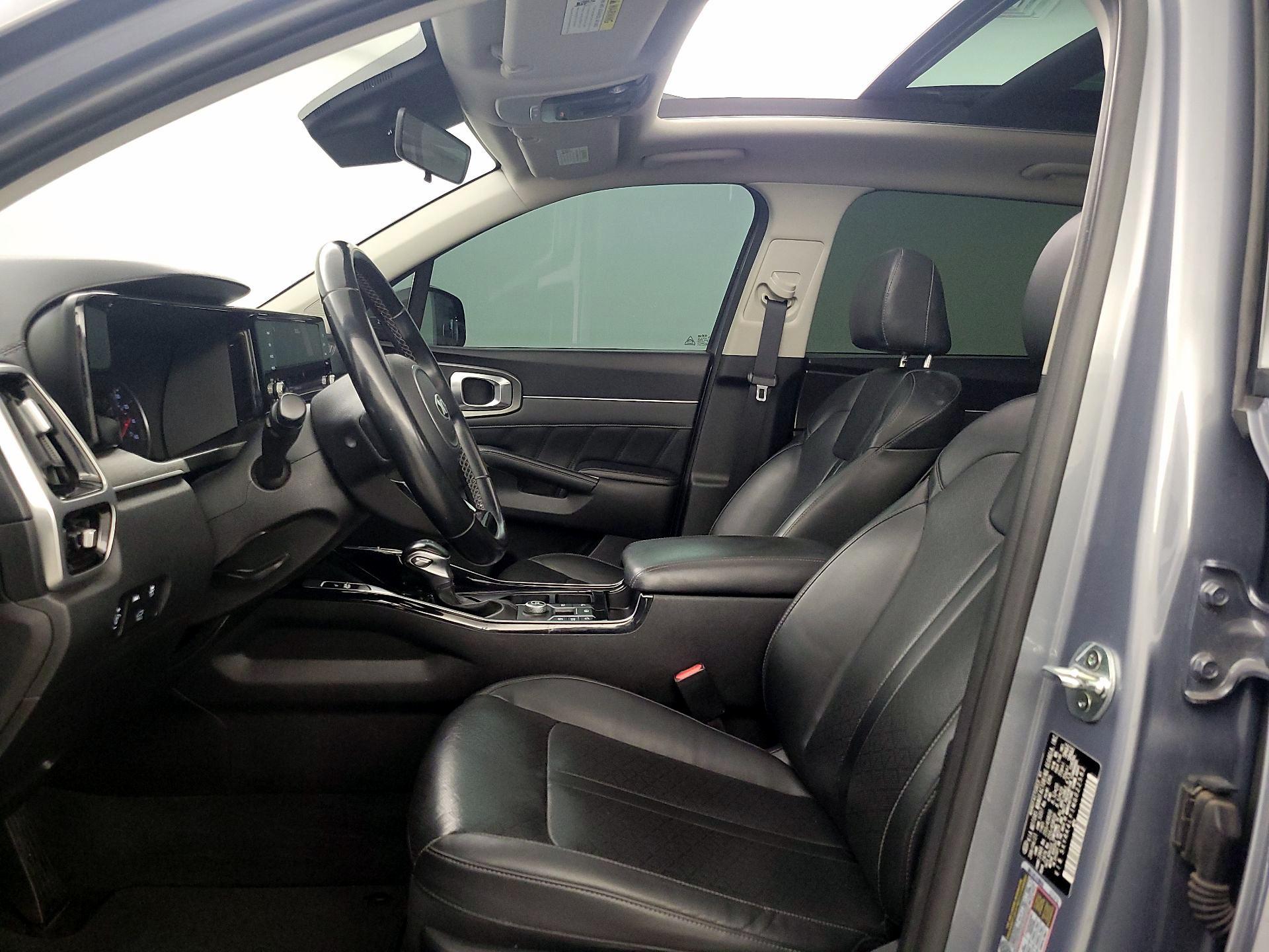 Thumbnail: 2021 Kia Sorento - 11