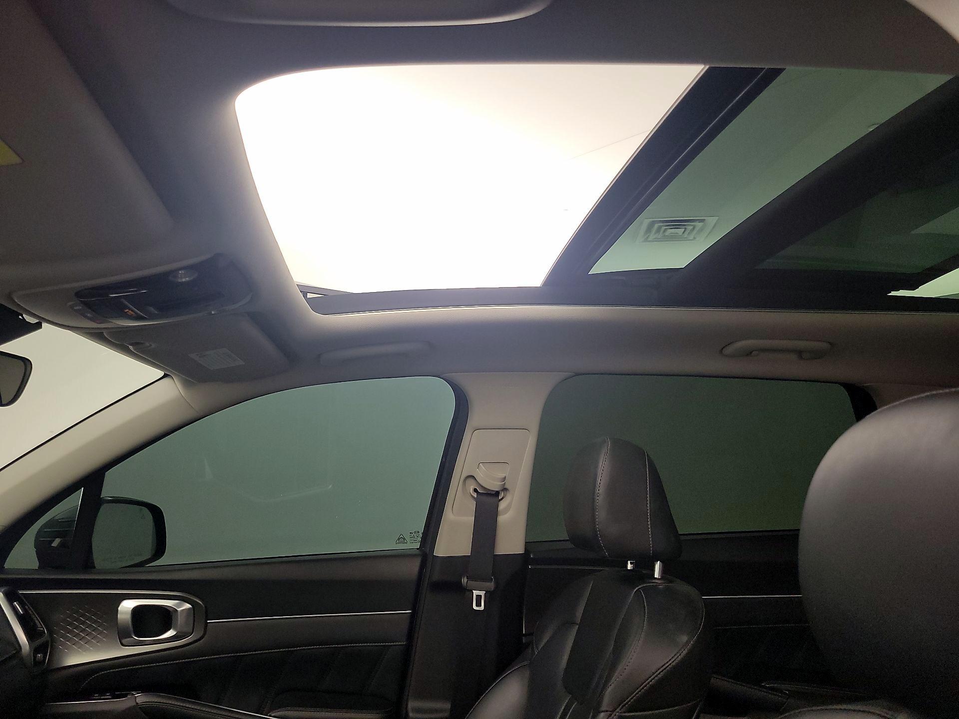 Thumbnail: 2021 Kia Sorento - 20