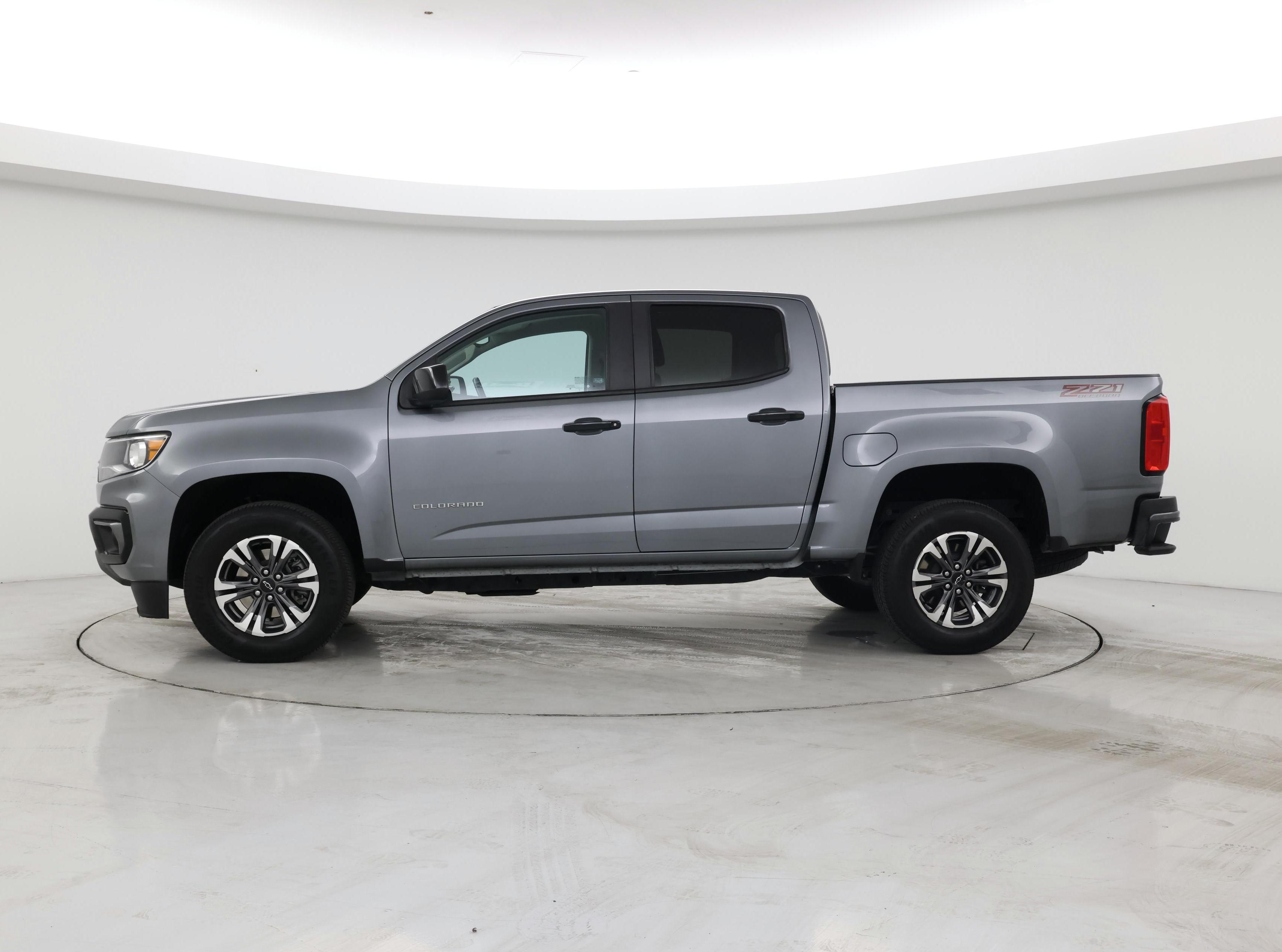 Thumbnail: 2022 Chevrolet Colorado - 3