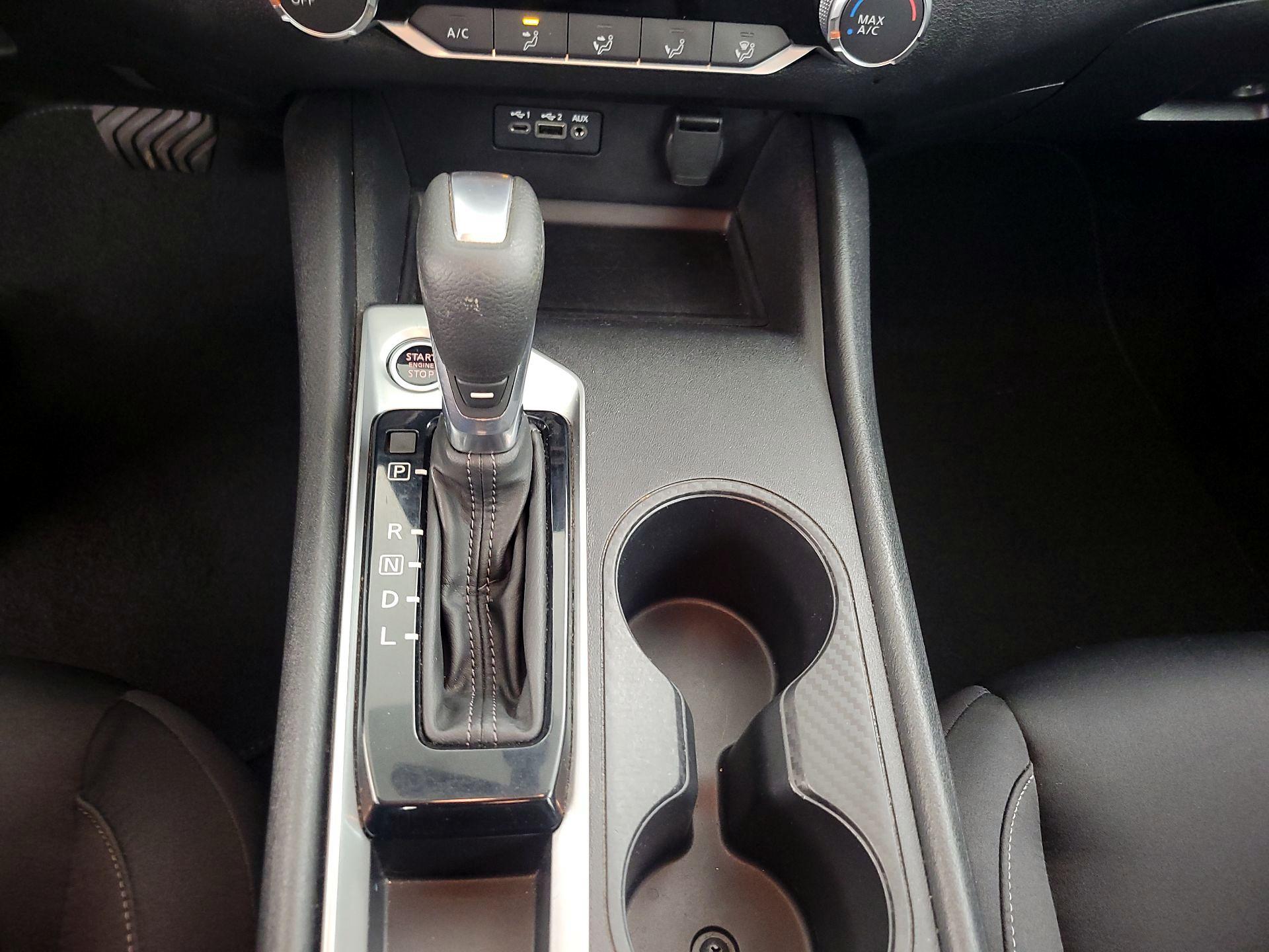 Thumbnail: 2020 Nissan Altima - 17