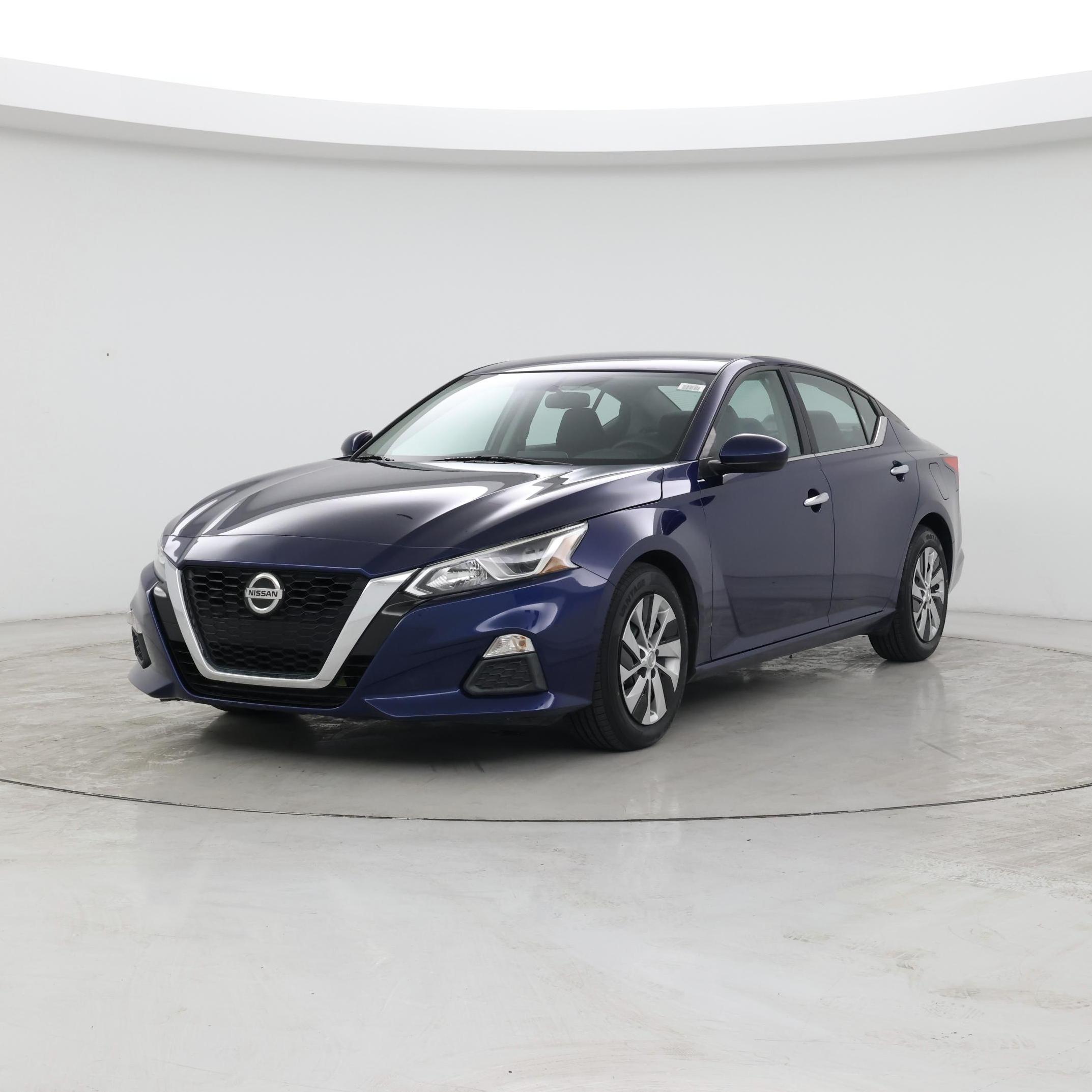 Thumbnail: 2020 Nissan Altima - 4