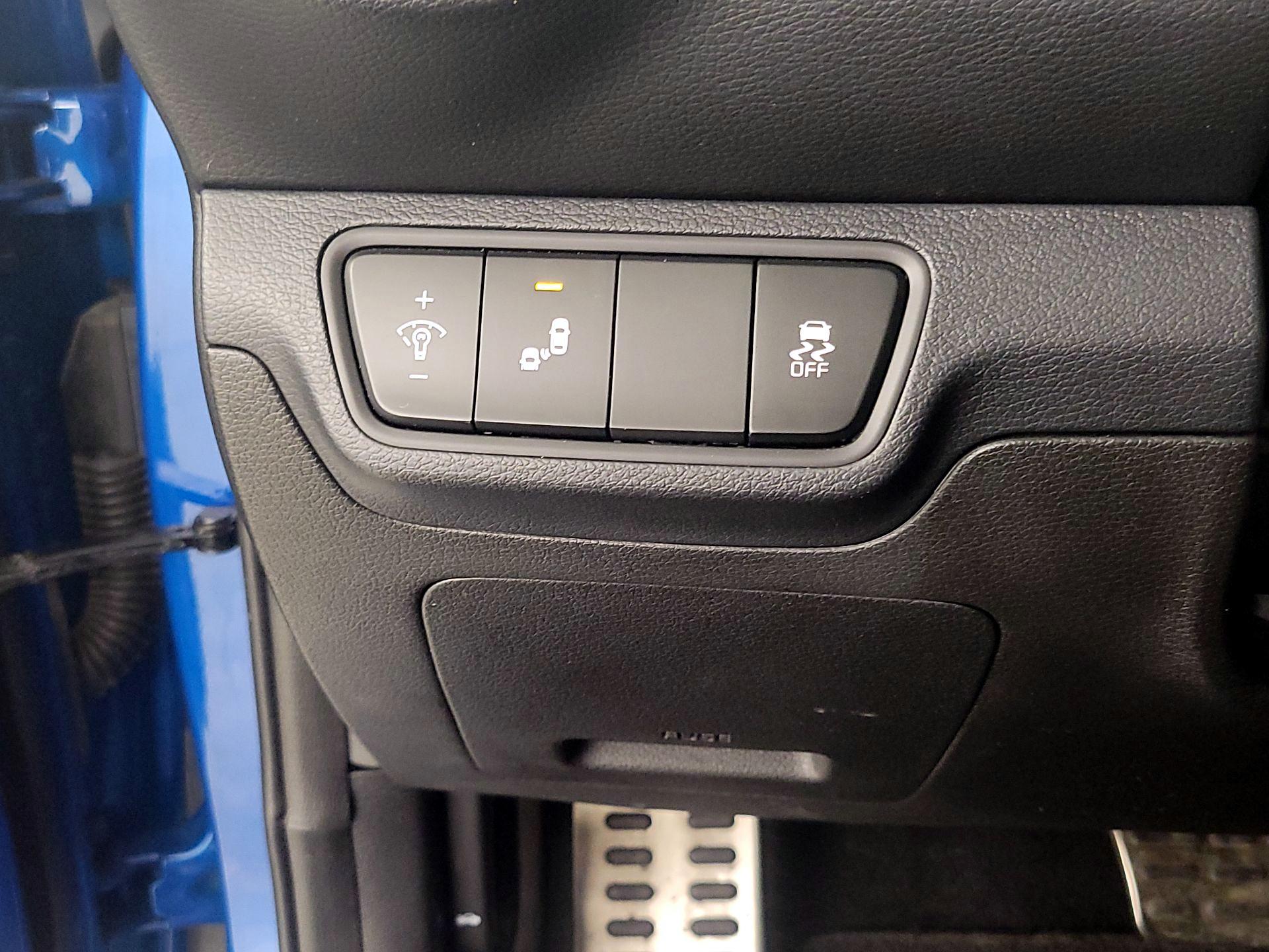 Thumbnail: 2023 Kia Forte - 13