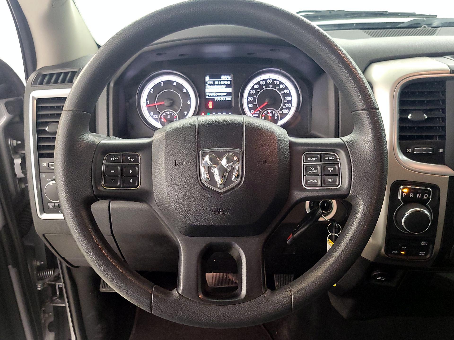 Thumbnail: 2019 RAM 1500 Classic - 10