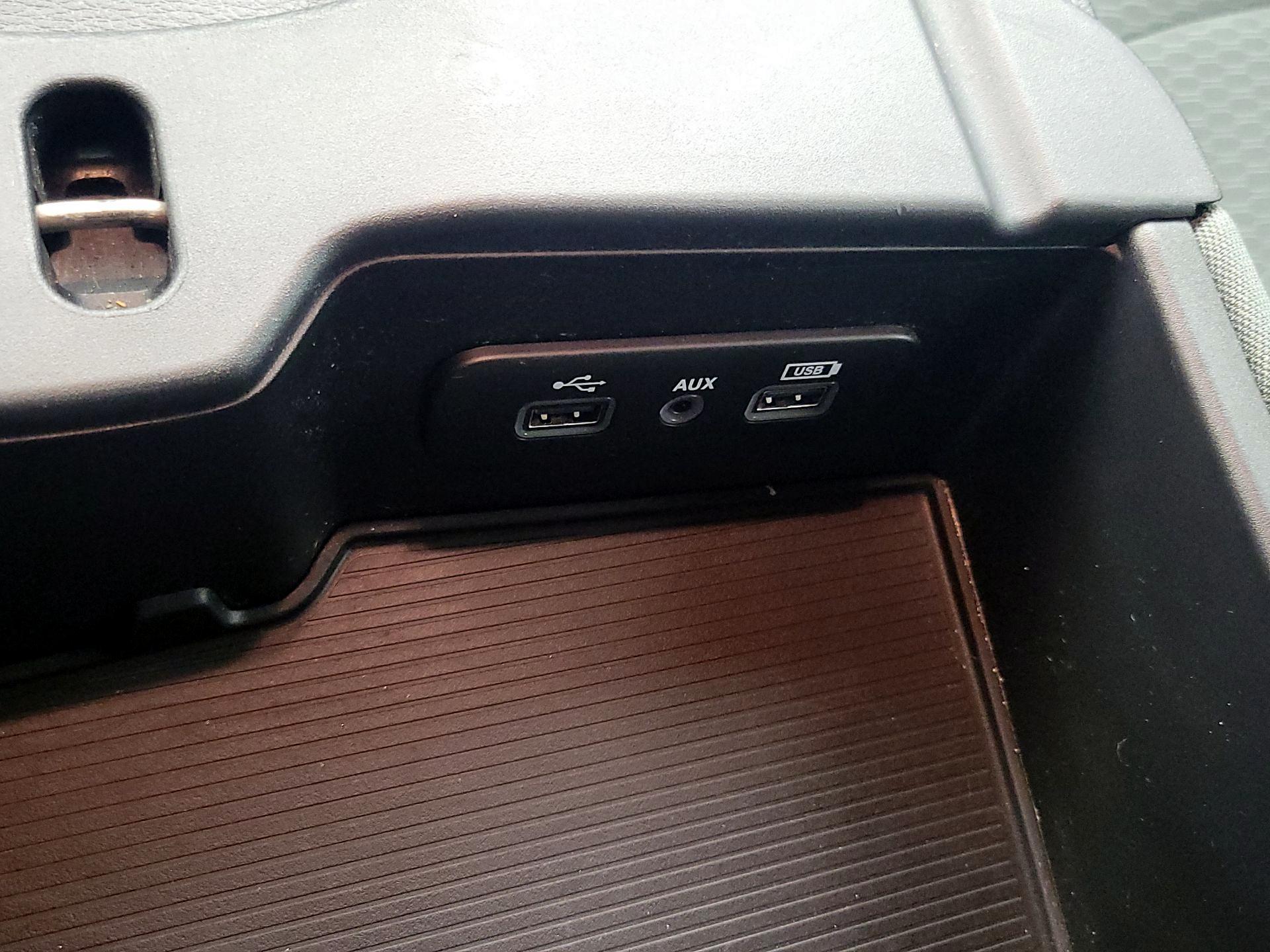 Thumbnail: 2019 RAM 1500 Classic - 18