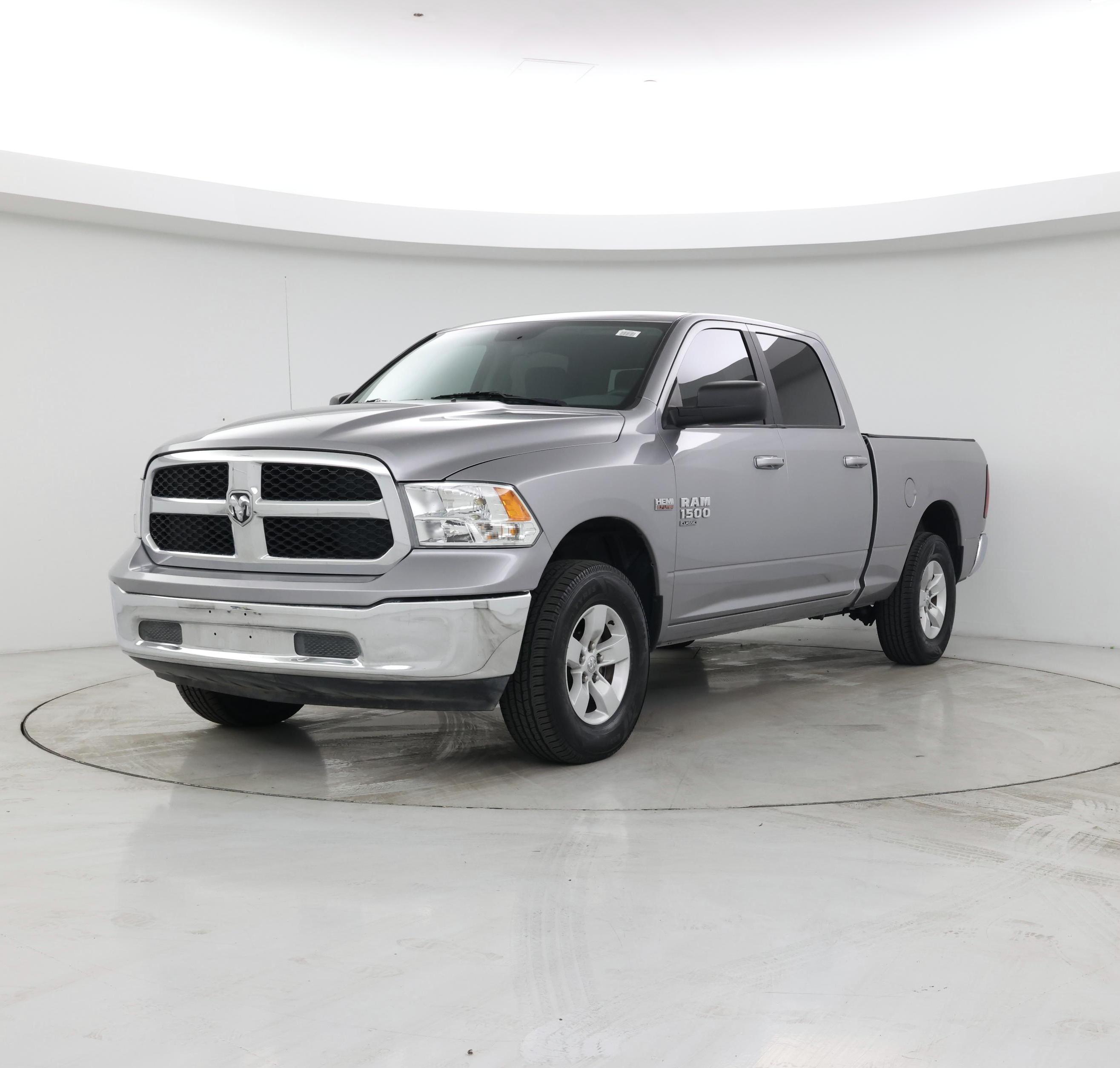 Thumbnail: 2019 RAM 1500 Classic - 4