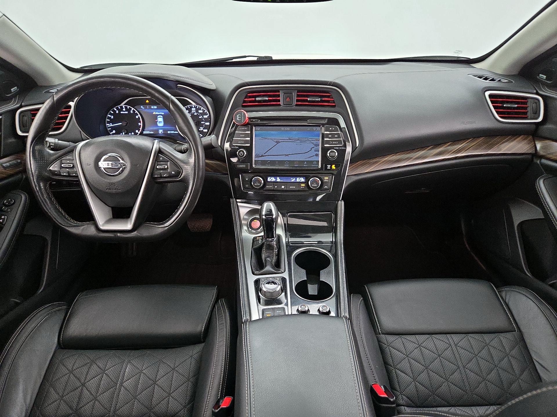 Thumbnail: 2017 Nissan Maxima - 9