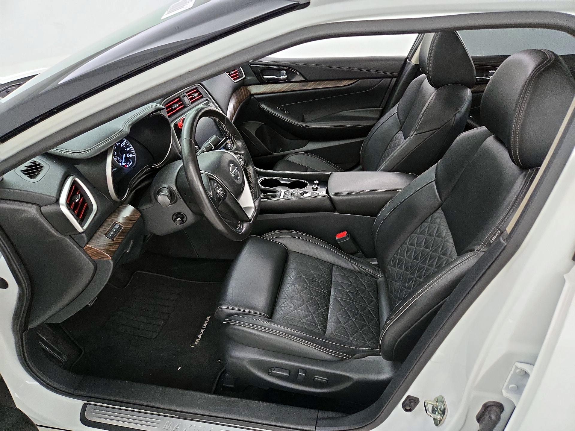 Thumbnail: 2017 Nissan Maxima - 11