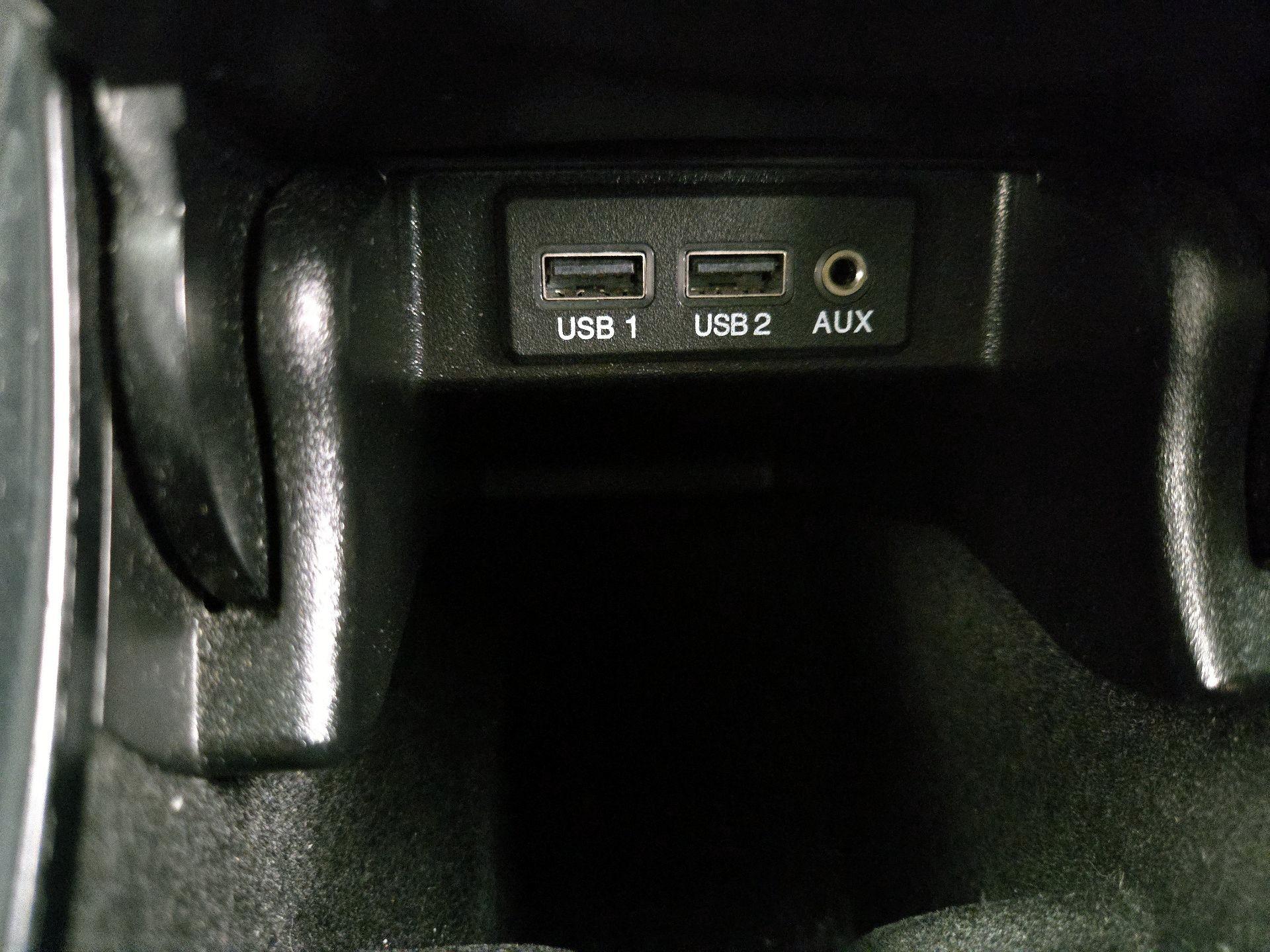 Thumbnail: 2017 Nissan Maxima - 19