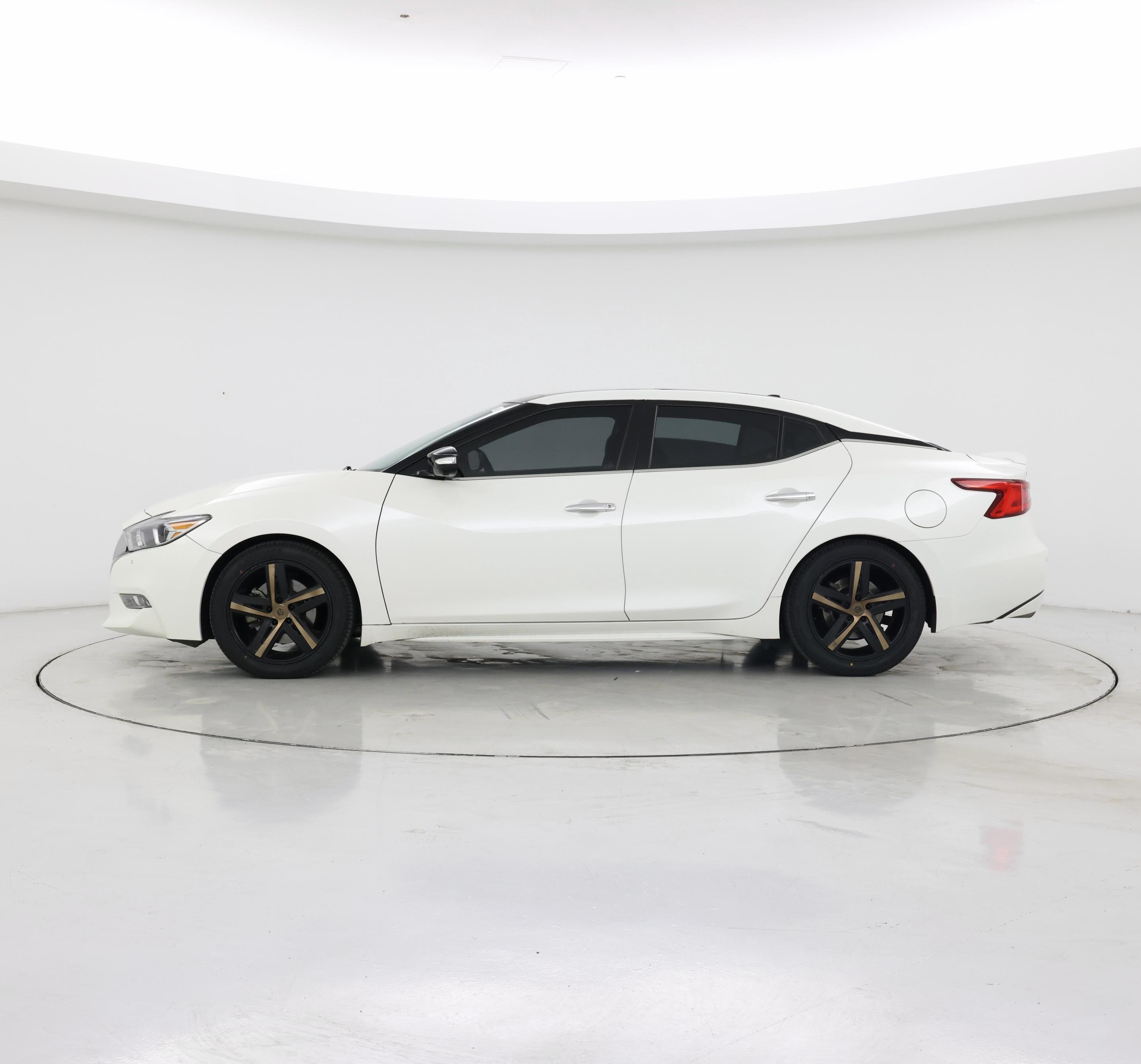 Thumbnail: 2017 Nissan Maxima - 3