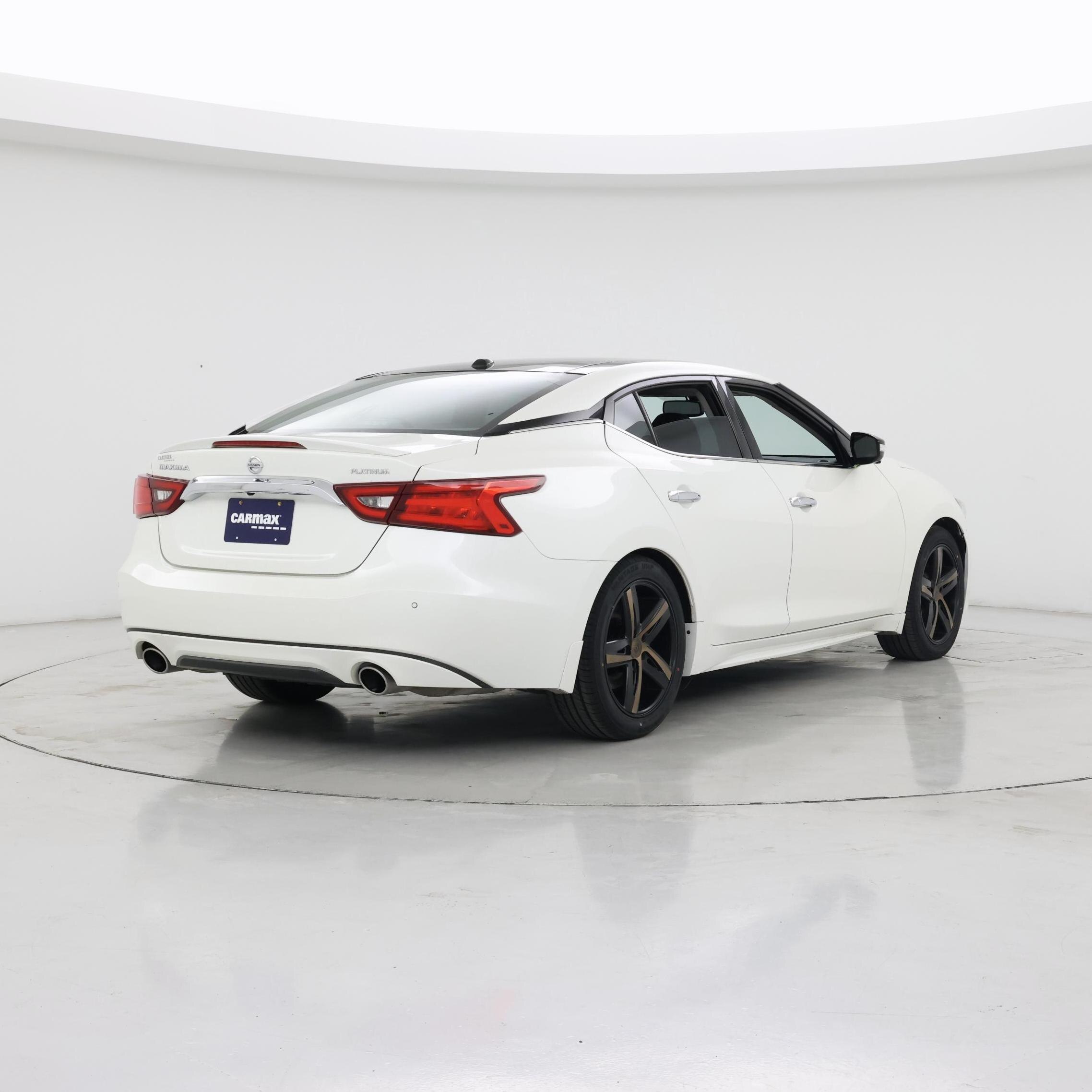 Thumbnail: 2017 Nissan Maxima - 8