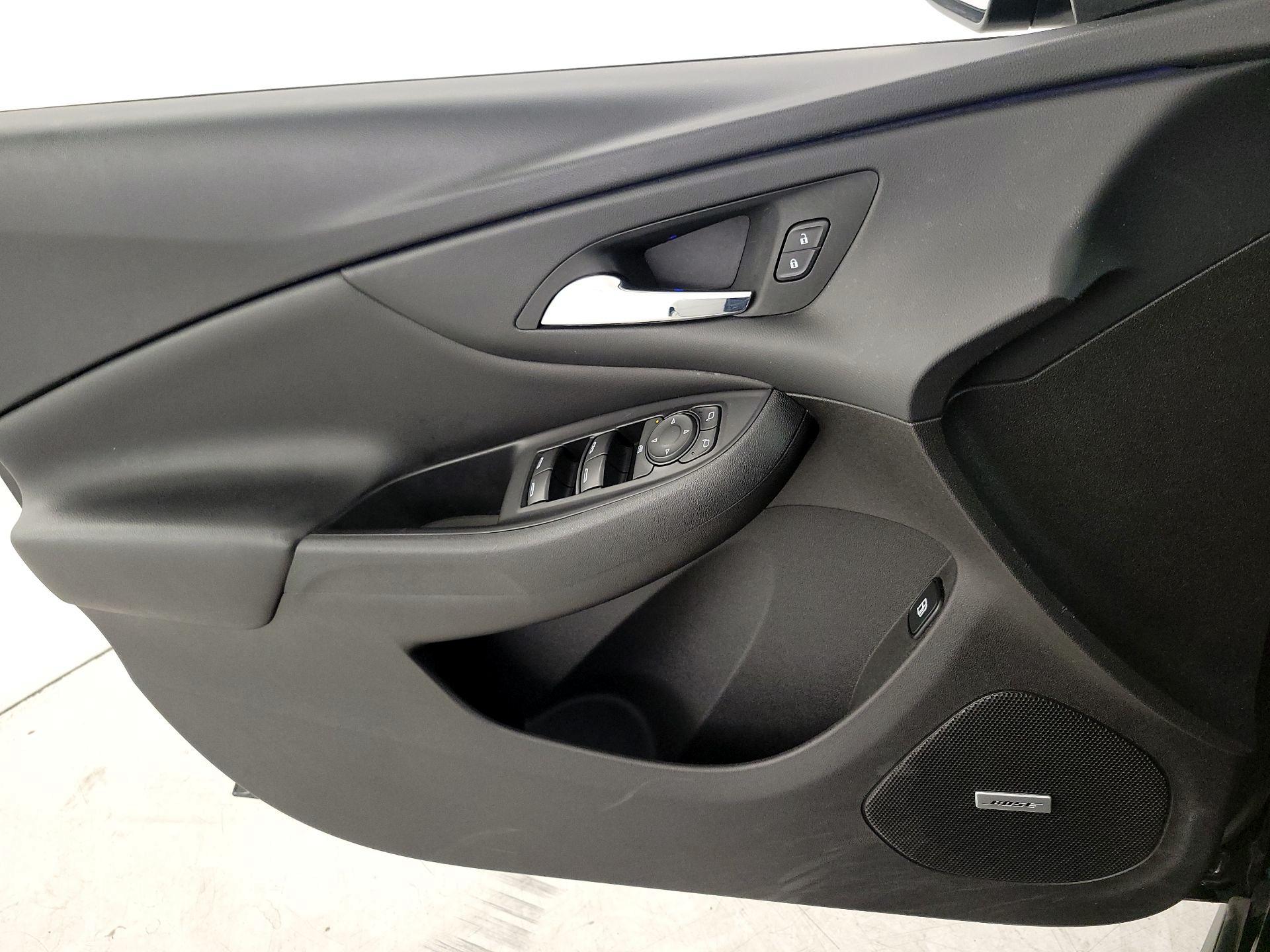 Thumbnail: 2018 Chevrolet Volt - 12