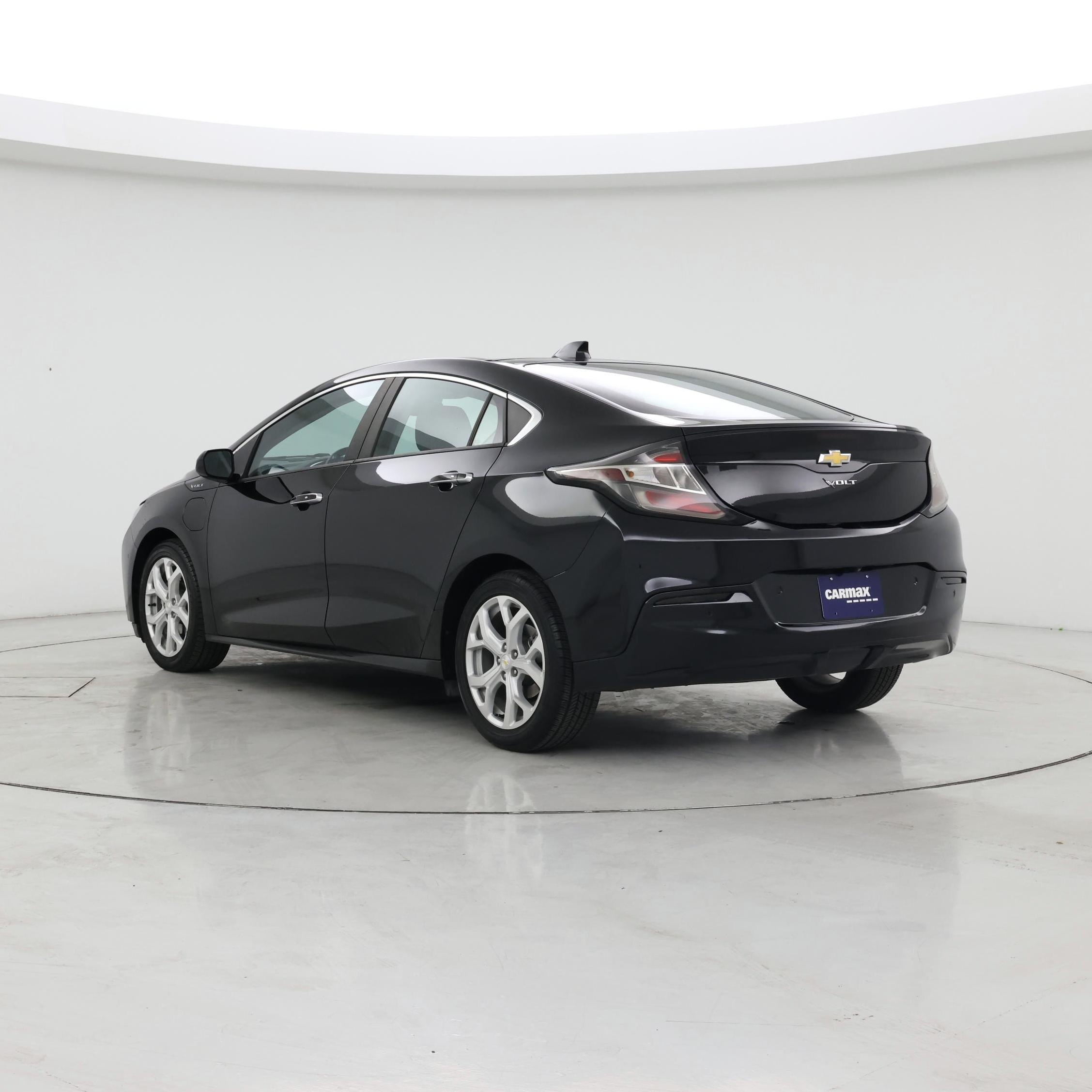 Thumbnail: 2018 Chevrolet Volt - 2