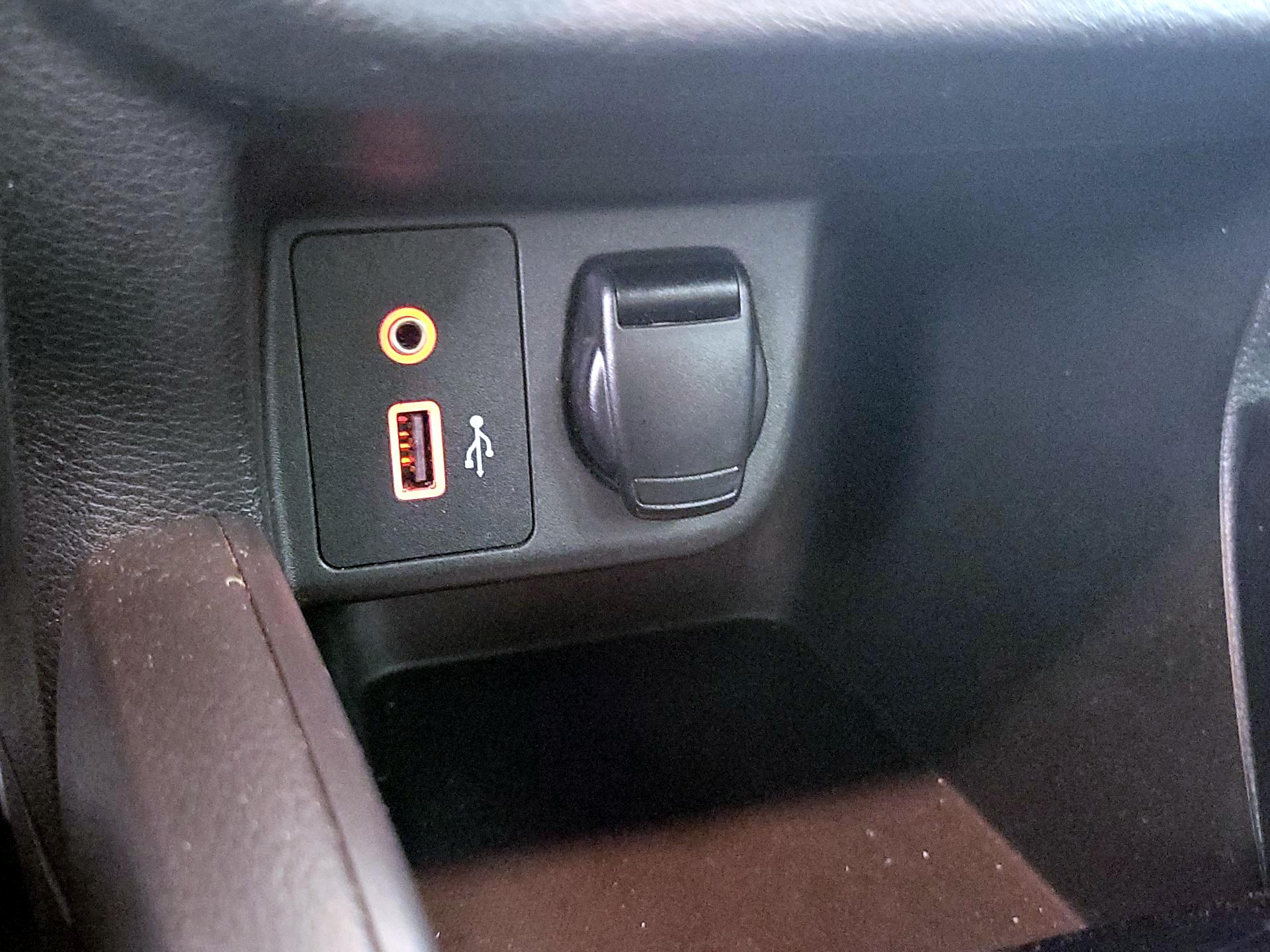 Thumbnail: 2020 Nissan Versa - 18