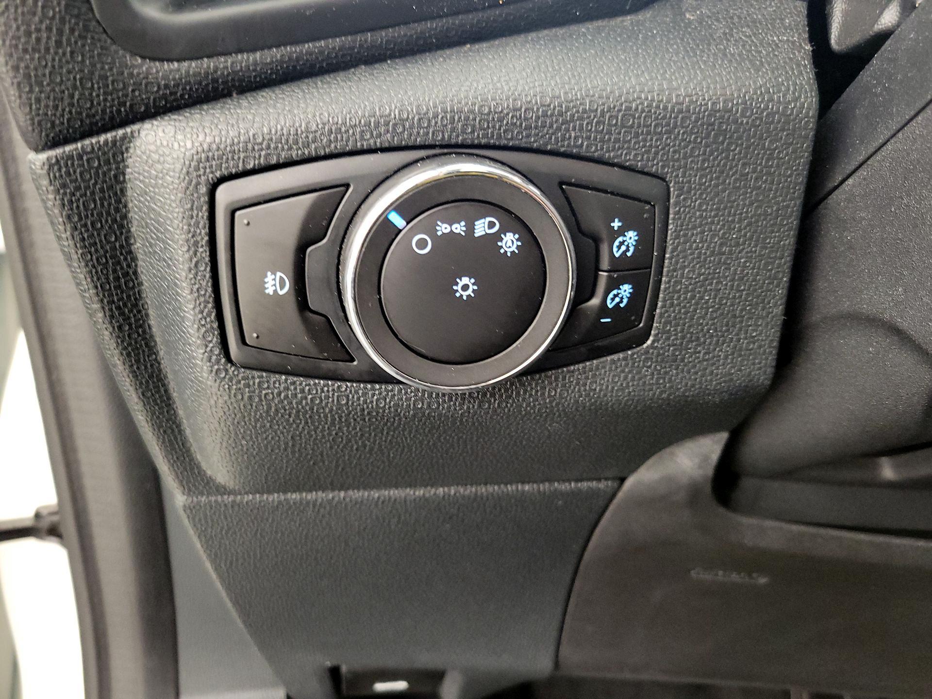 Thumbnail: 2018 Ford EcoSport - 13