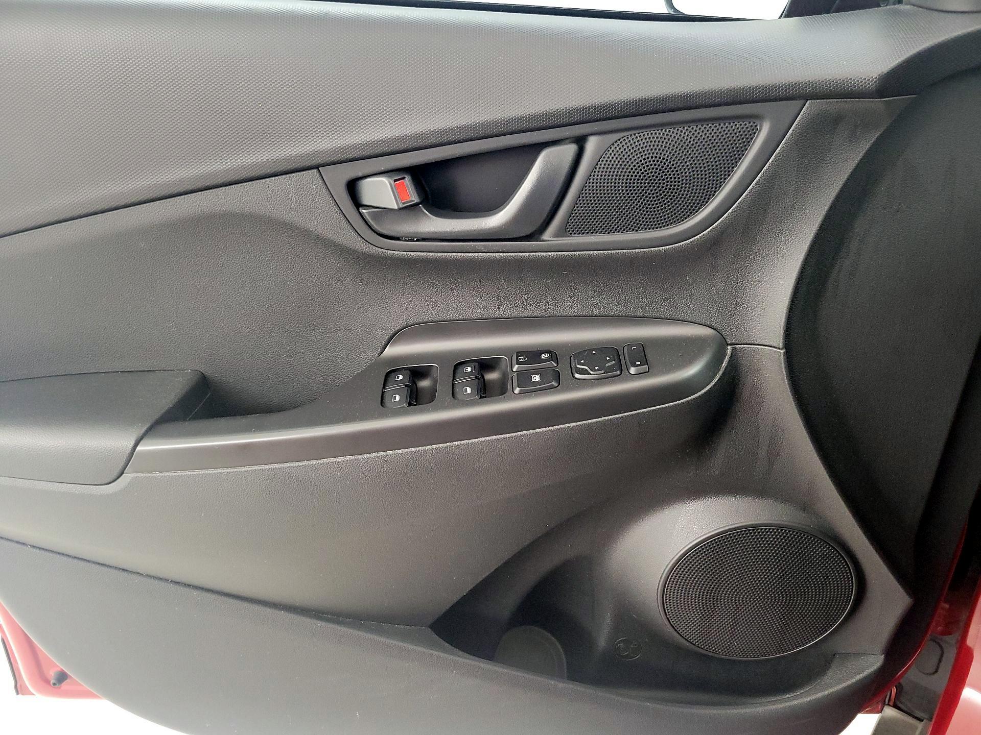 Thumbnail: 2021 Hyundai Kona - 12