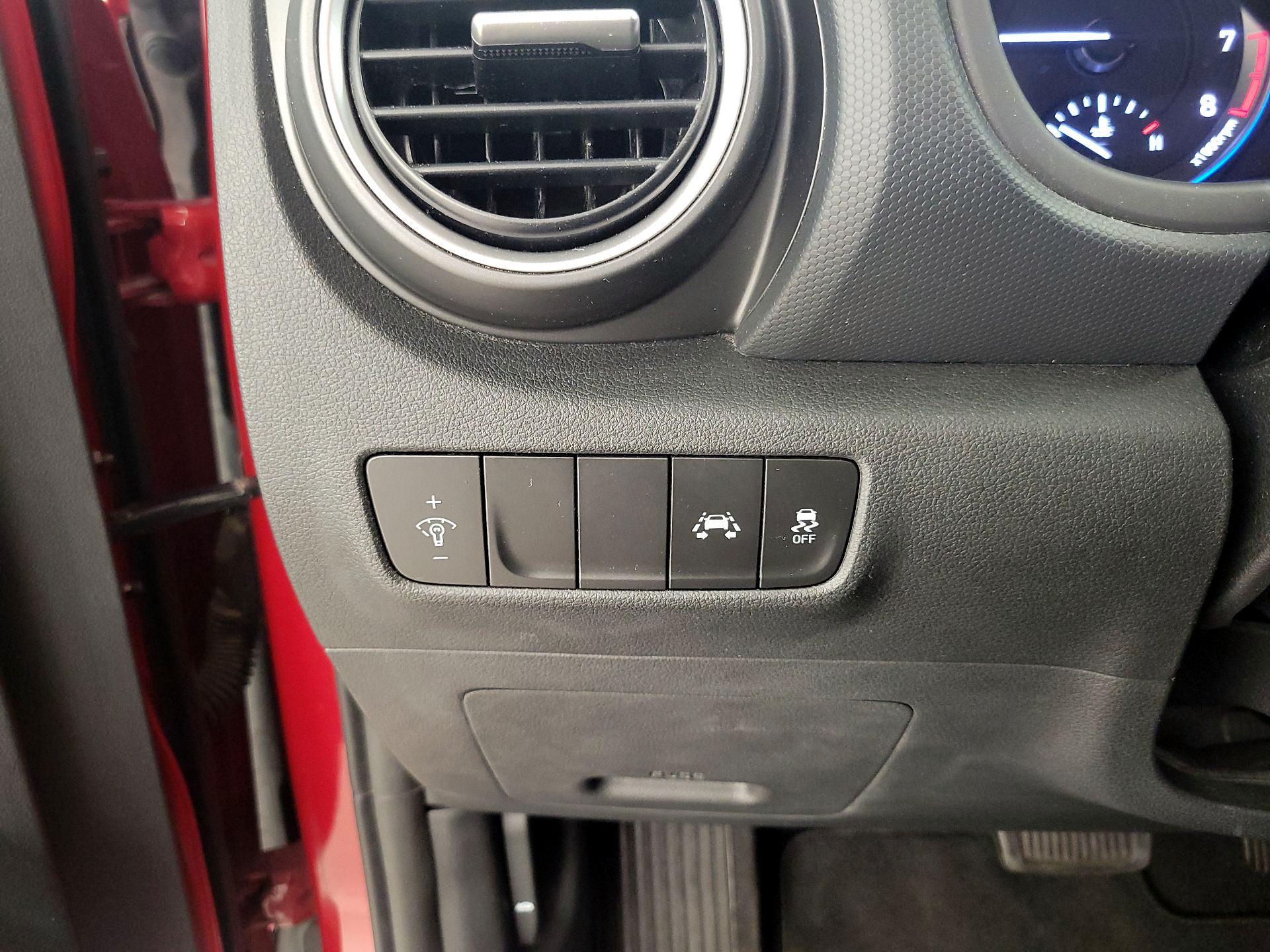 Thumbnail: 2021 Hyundai Kona - 13