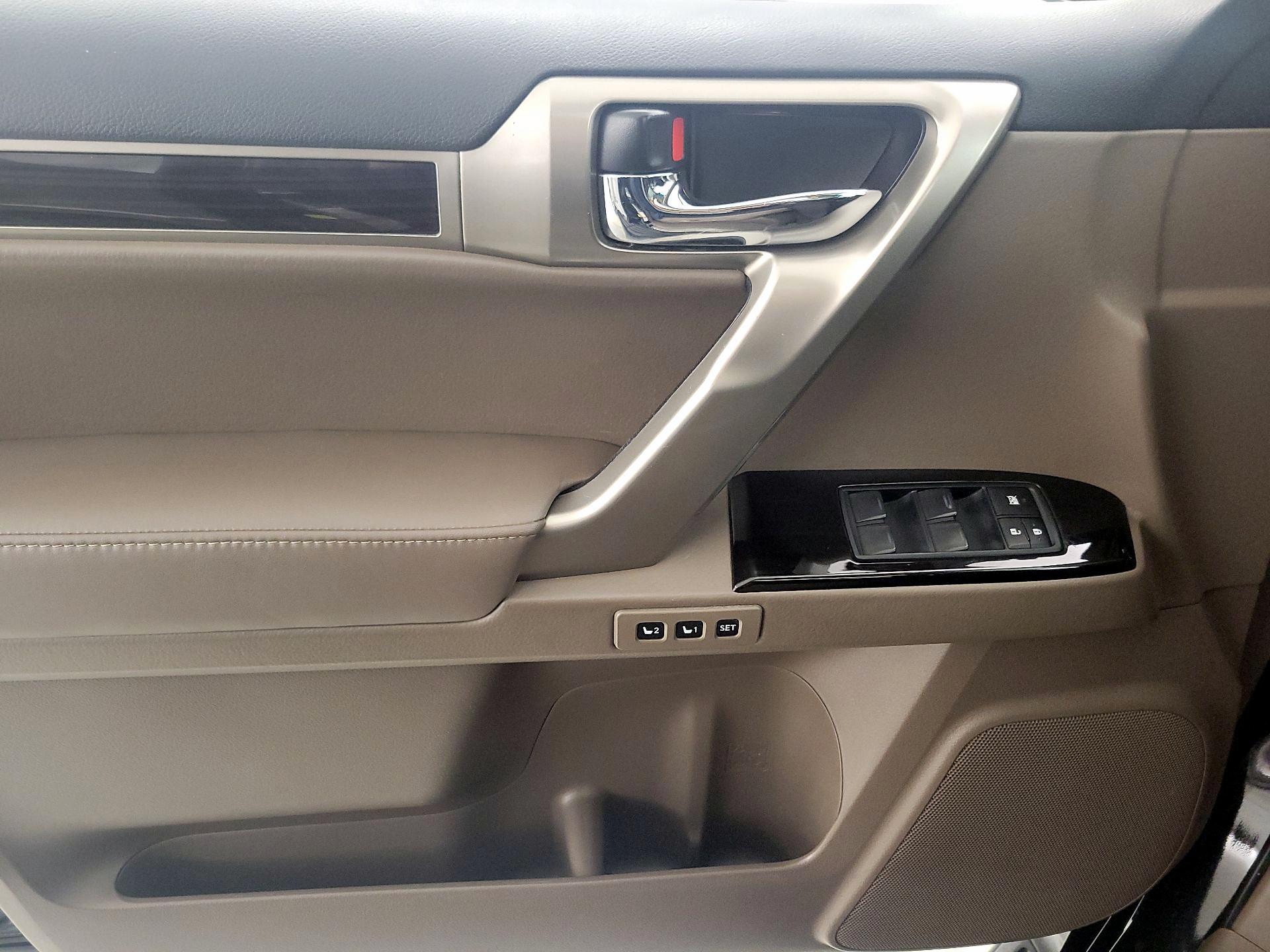 Thumbnail: 2018 Lexus GX - 12