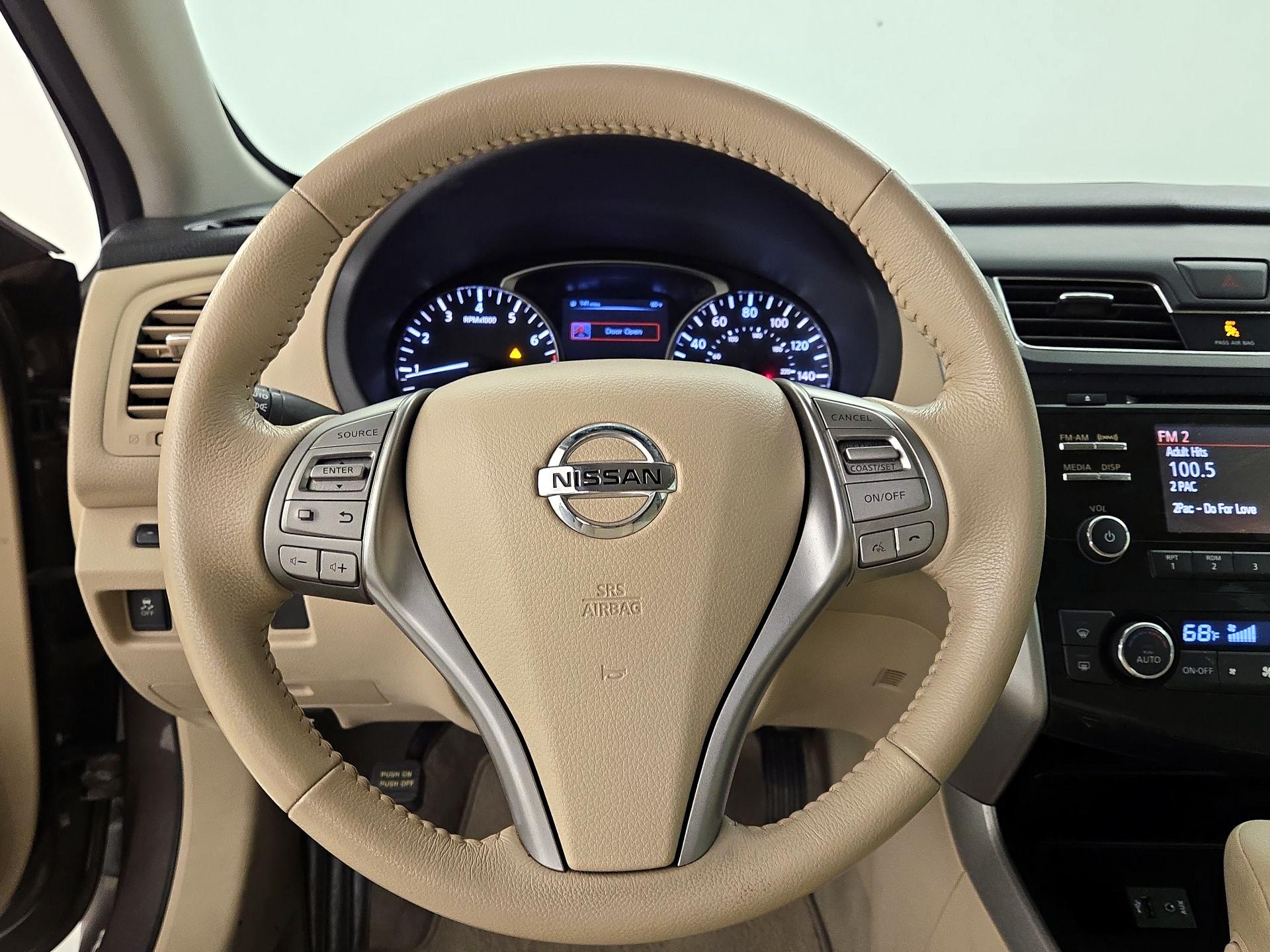 Thumbnail: 2014 Nissan Altima - 10