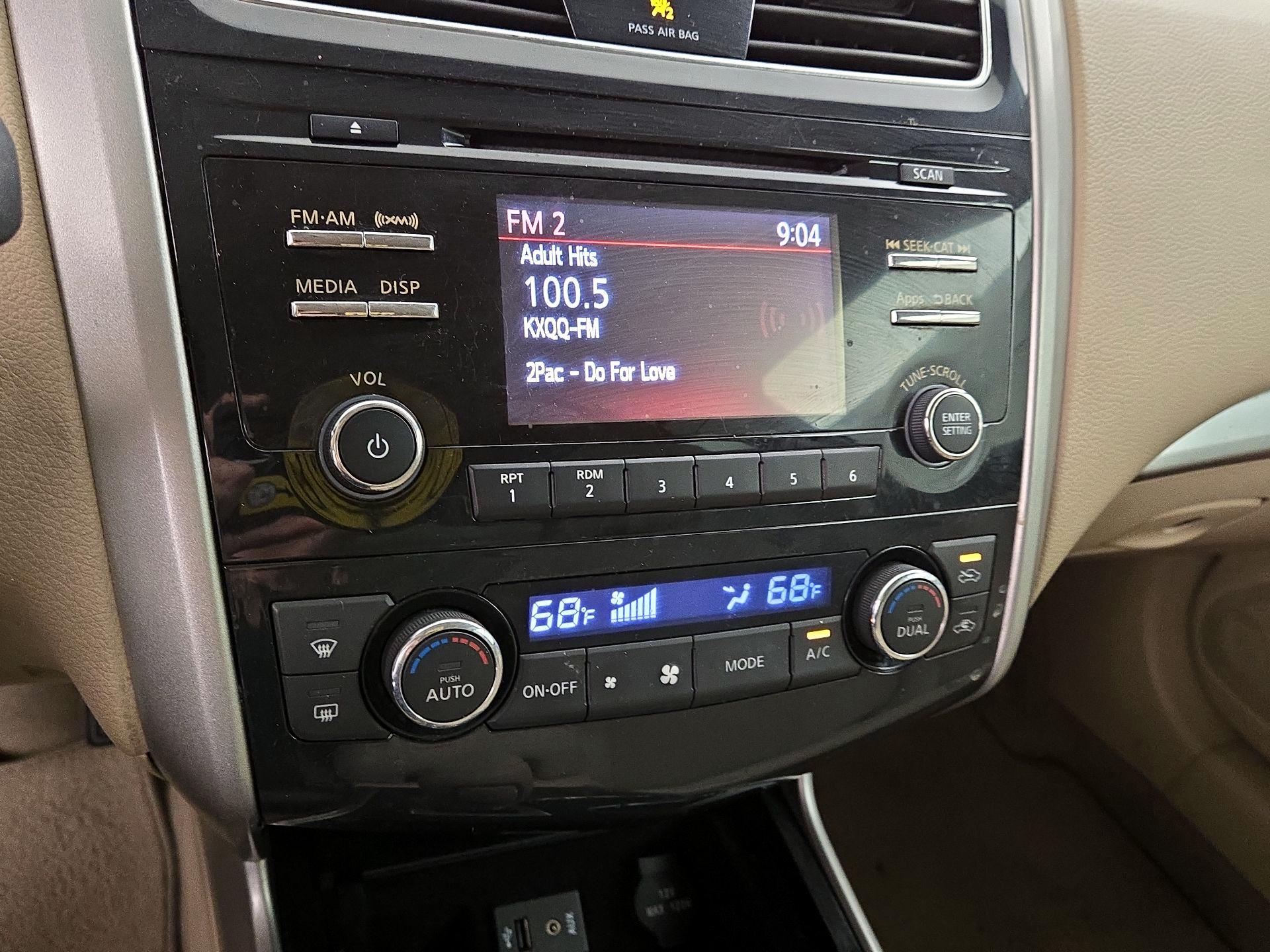 Thumbnail: 2014 Nissan Altima - 15