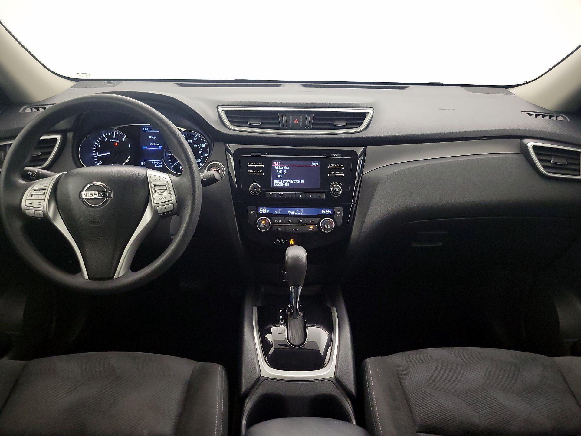 Thumbnail: 2015 Nissan Rogue - 9