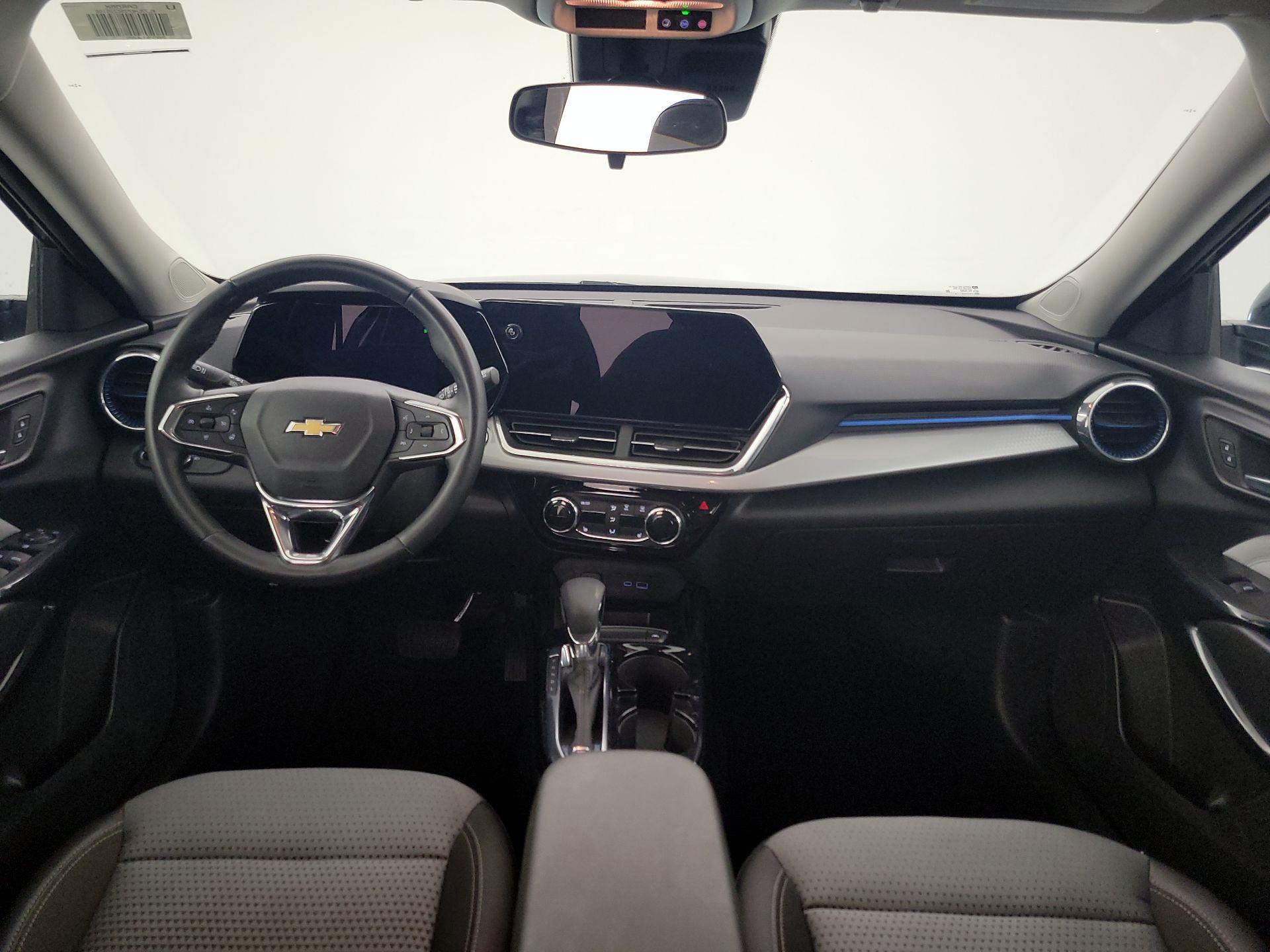 Thumbnail: 2025 Chevrolet Trax - 9