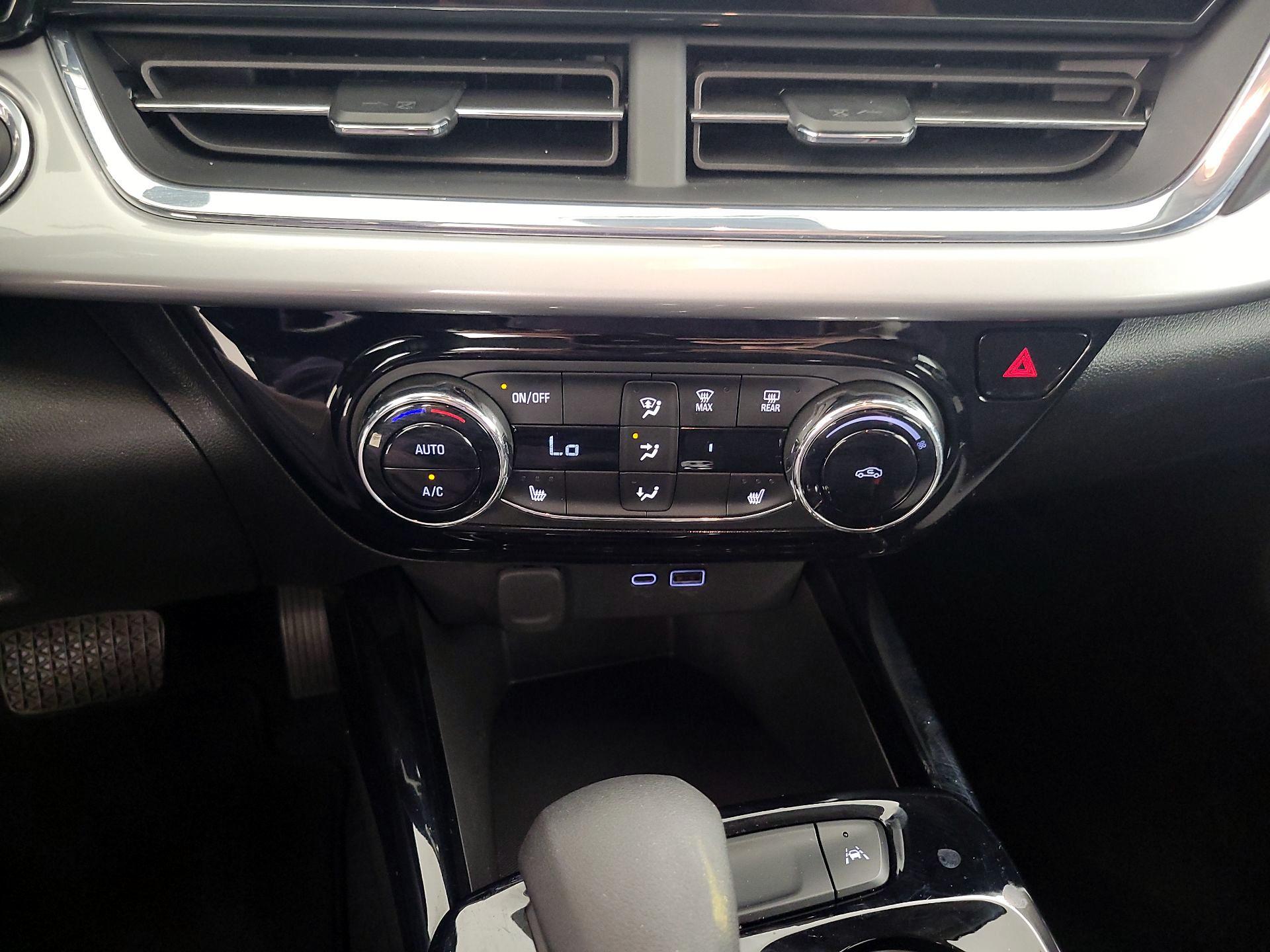 Thumbnail: 2025 Chevrolet Trax - 16