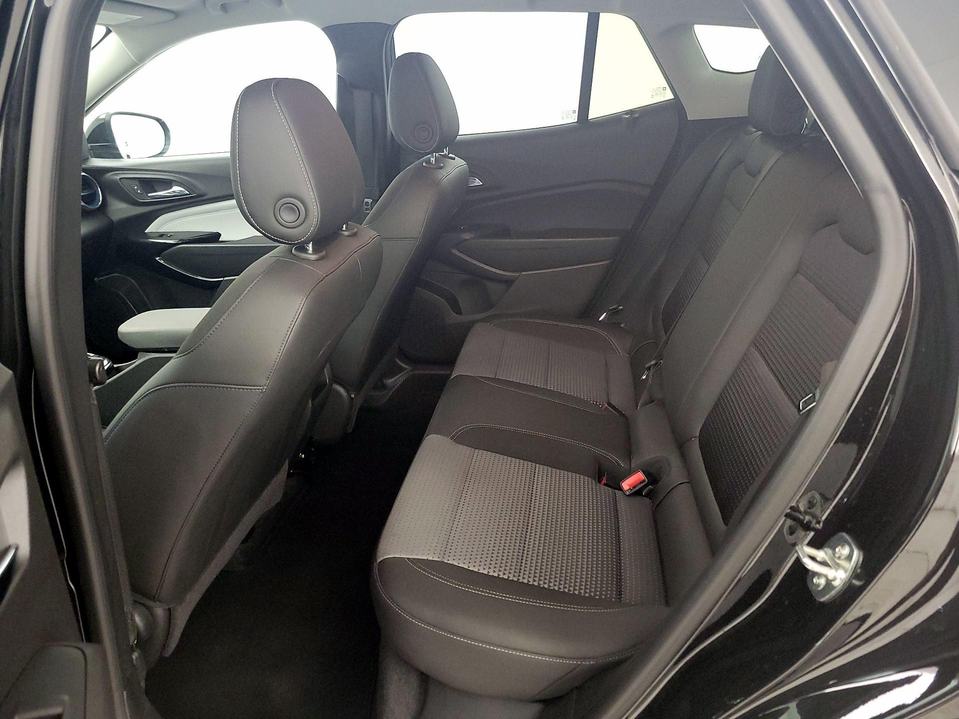 Thumbnail: 2025 Chevrolet Trax - 19