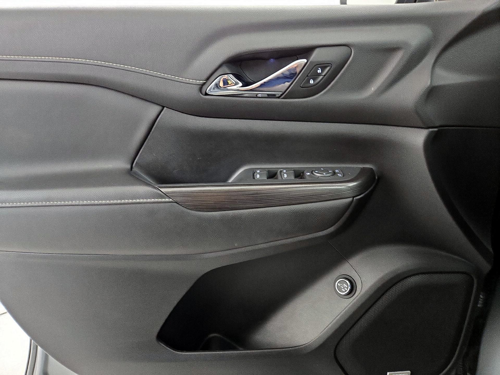 Thumbnail: 2023 GMC Acadia - 12