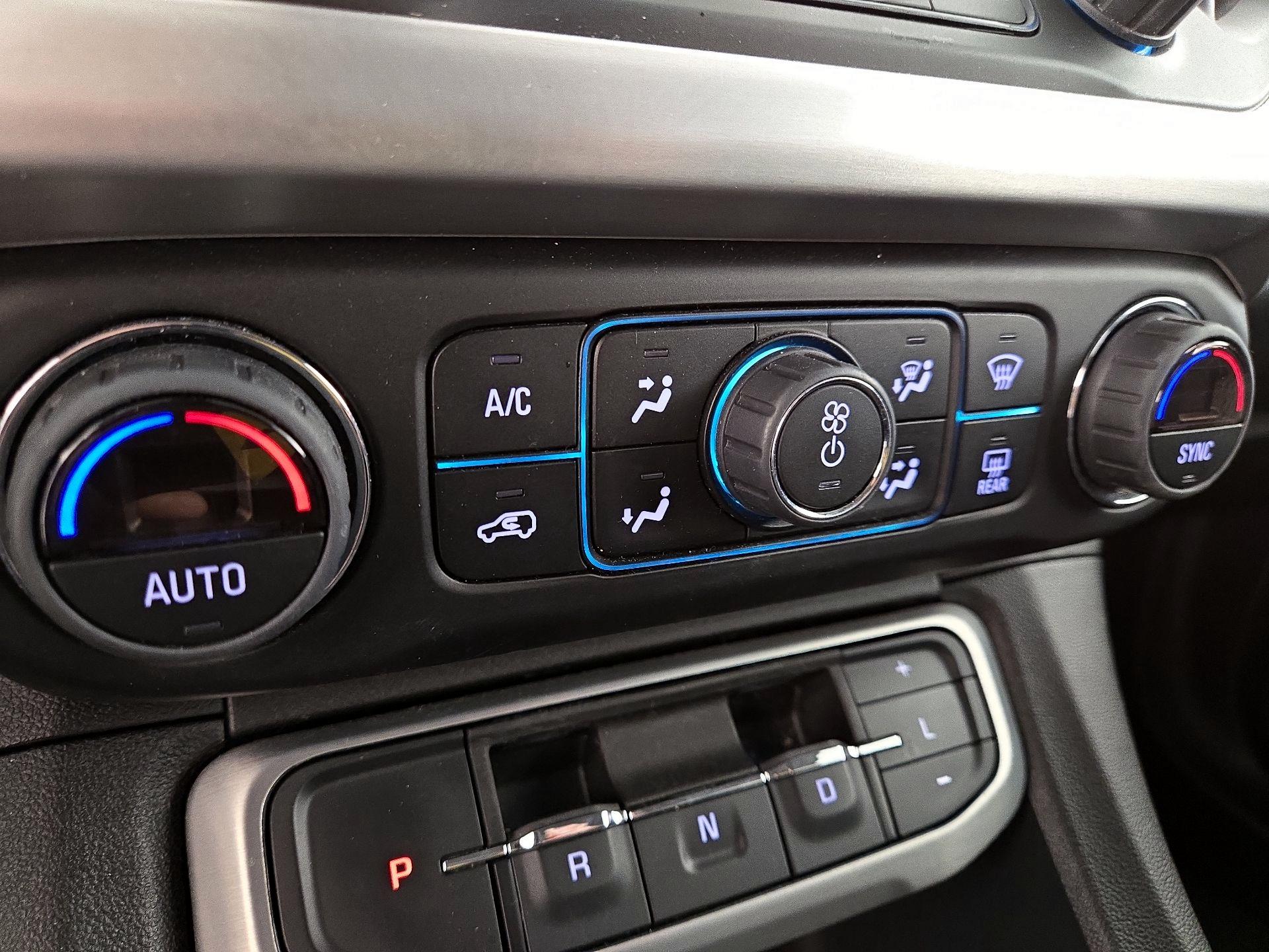 Thumbnail: 2023 GMC Acadia - 16