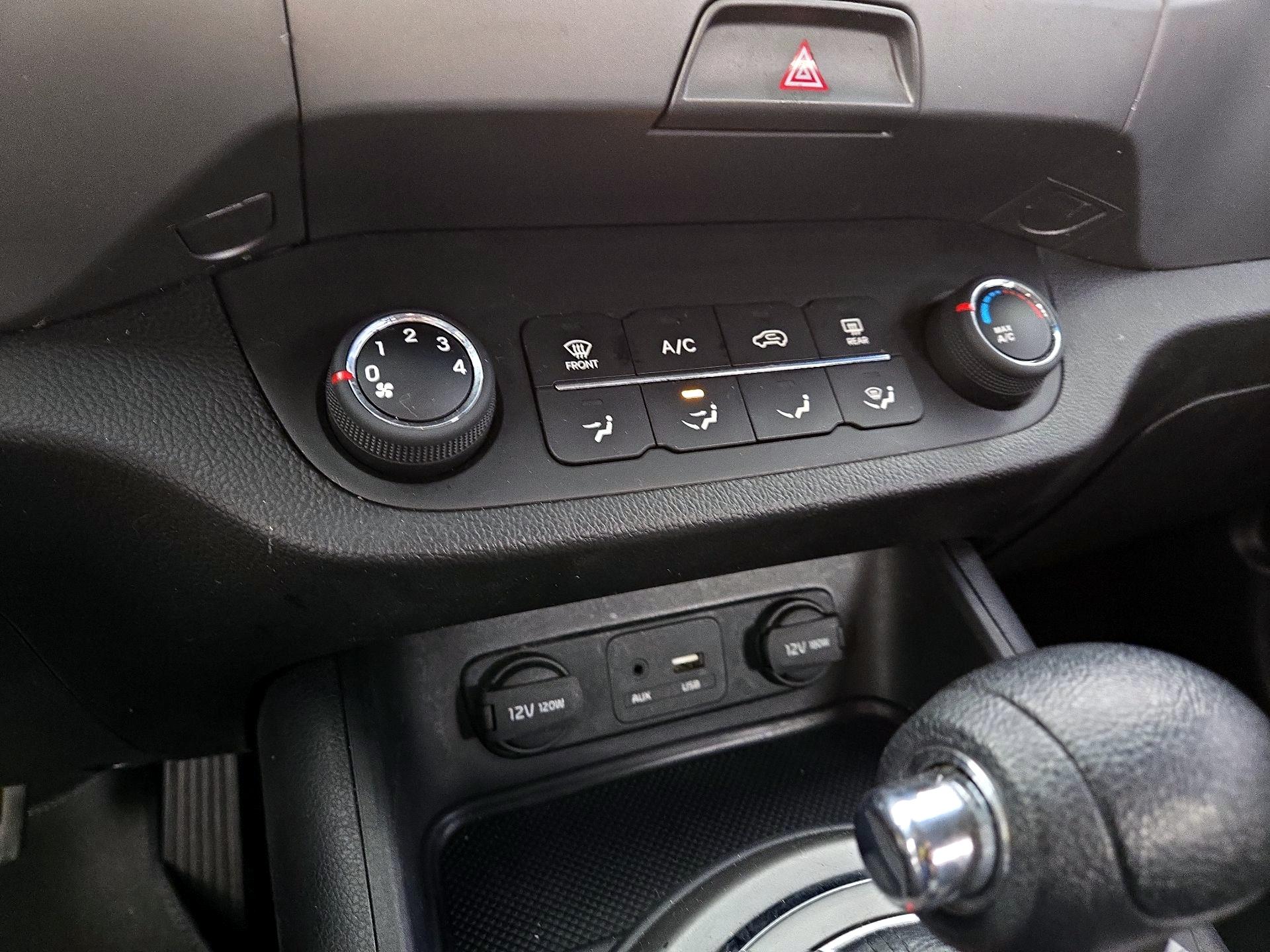 Thumbnail: 2016 Kia Sportage - 13