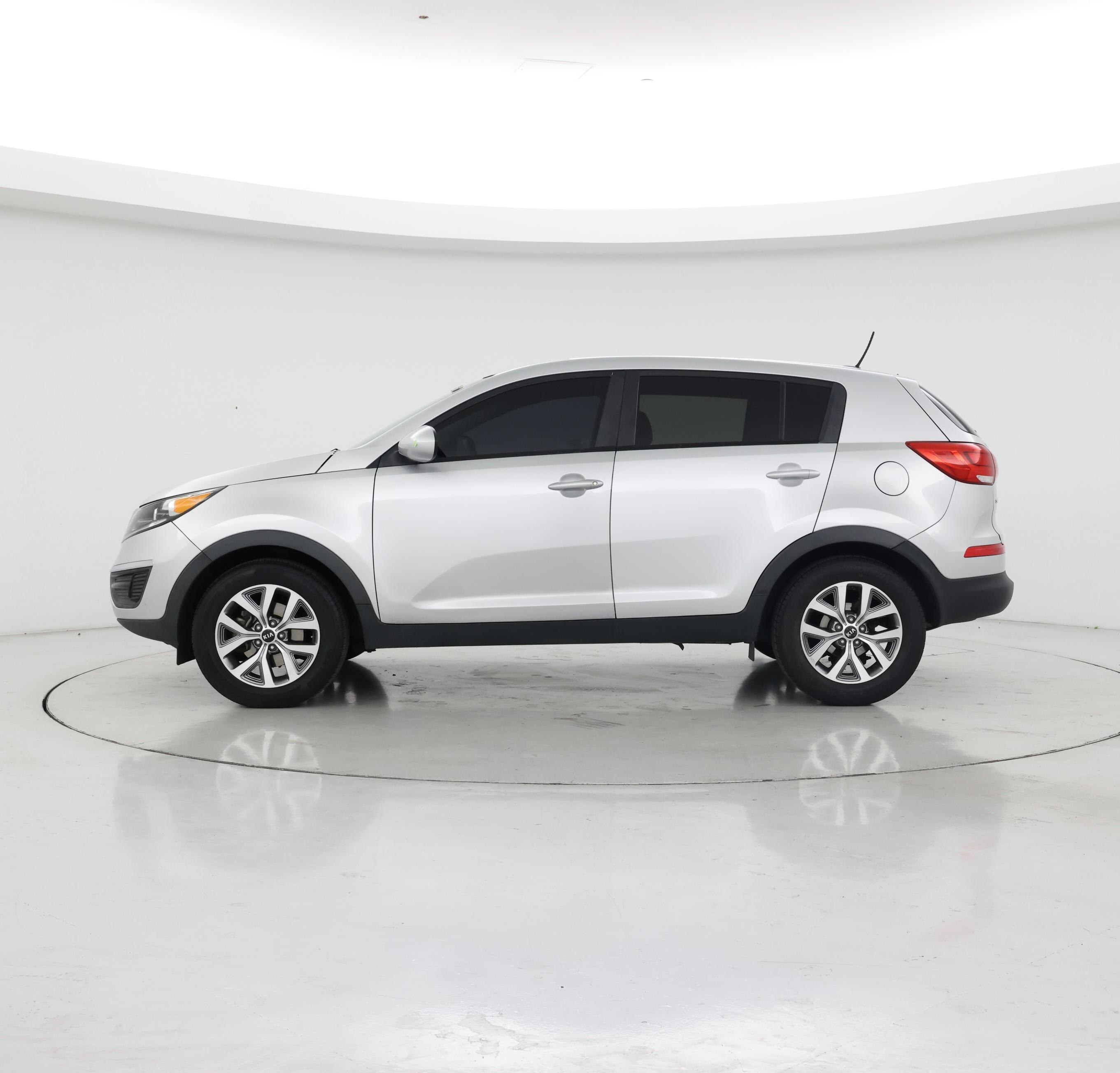 Thumbnail: 2016 Kia Sportage - 3