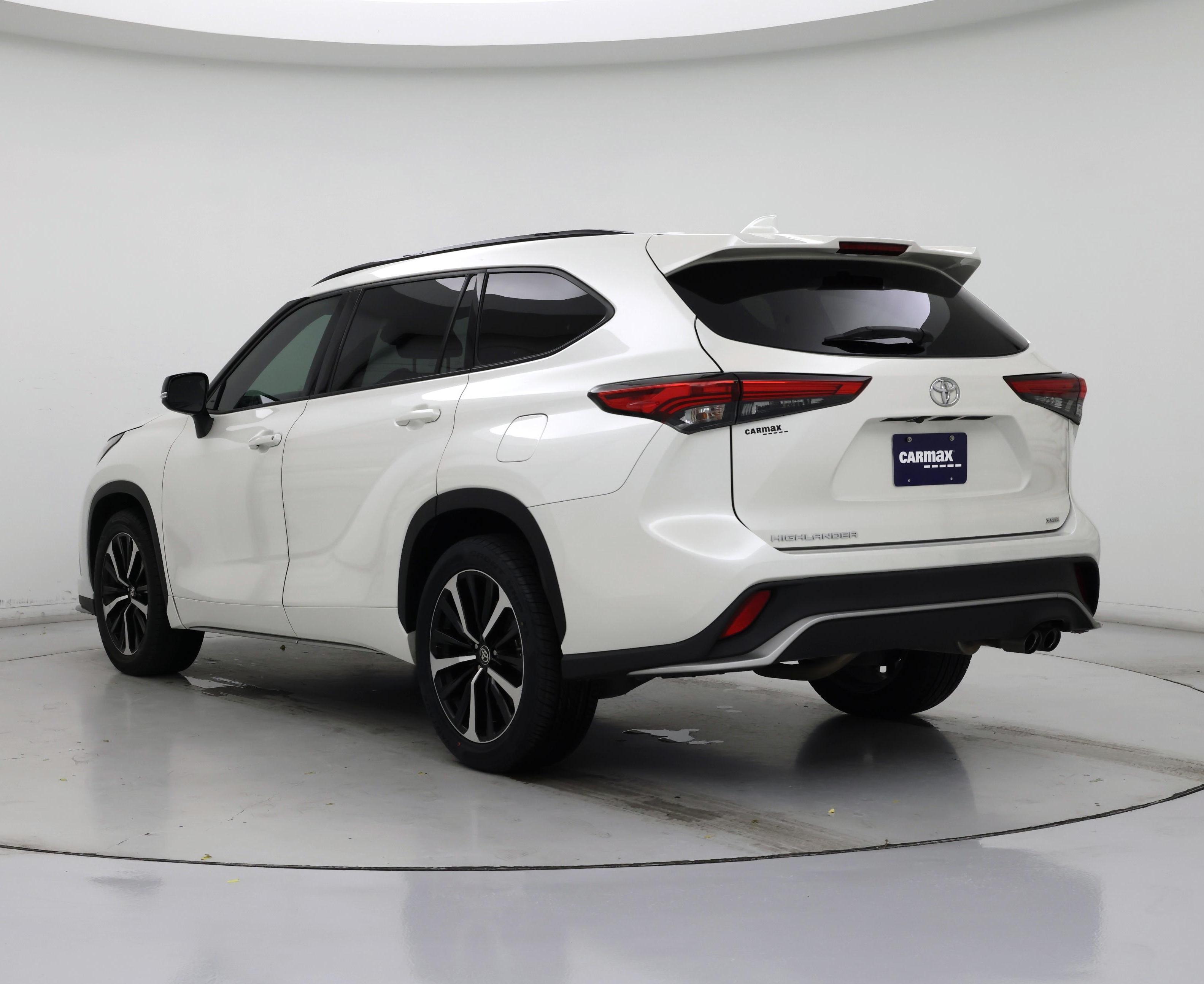 Thumbnail: 2021 Toyota Highlander - 2