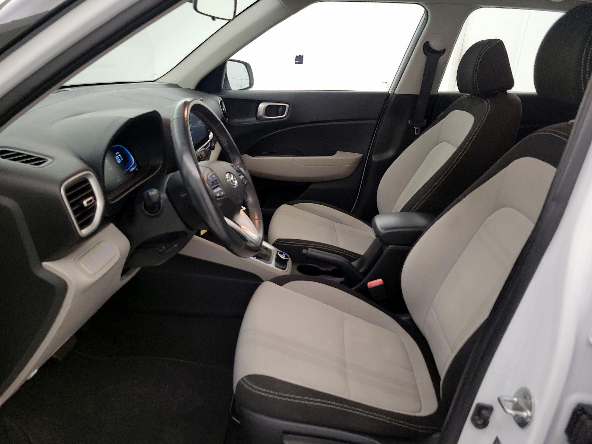 Thumbnail: 2023 Hyundai Venue - 11