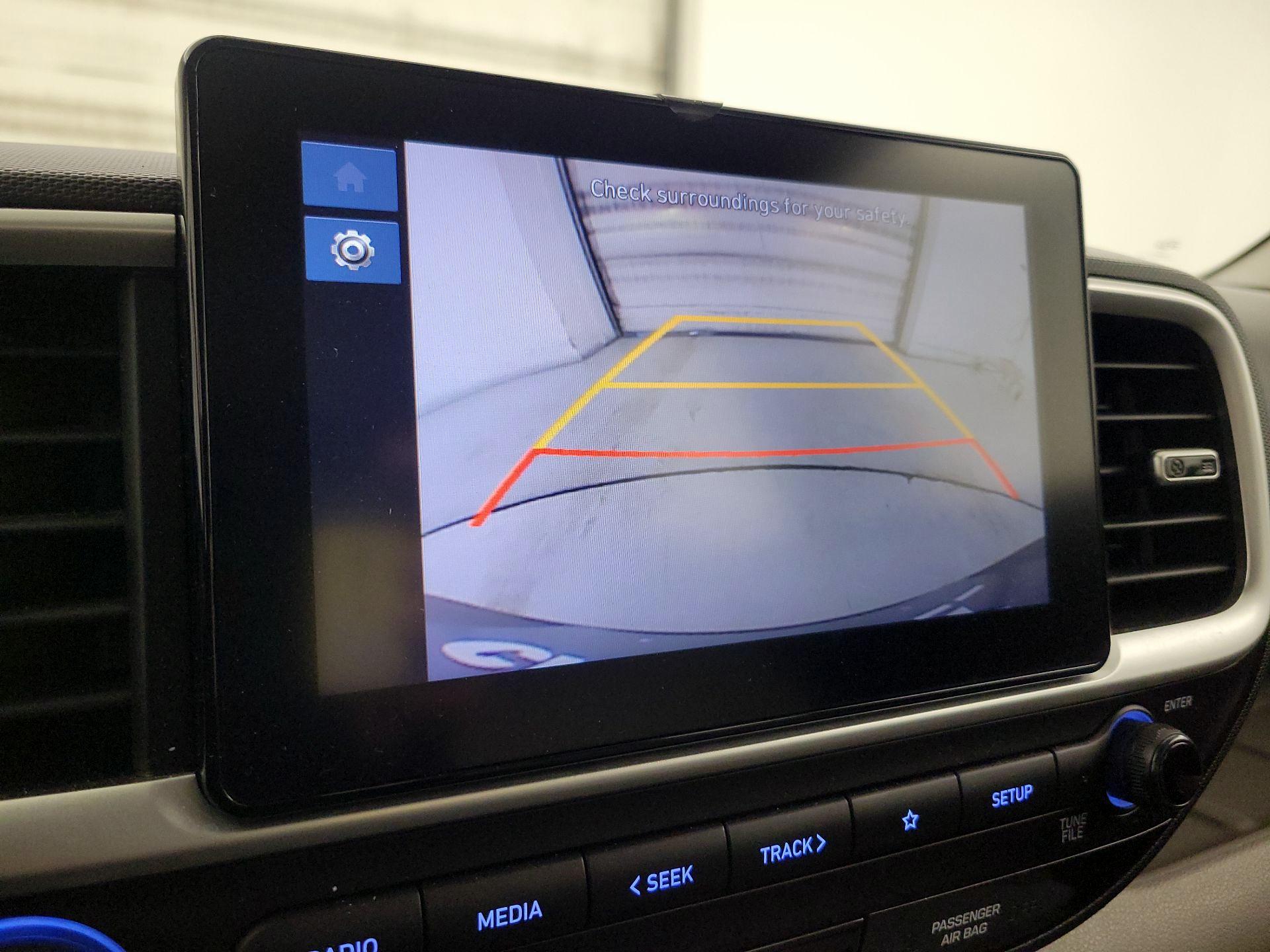 Thumbnail: 2023 Hyundai Venue - 14