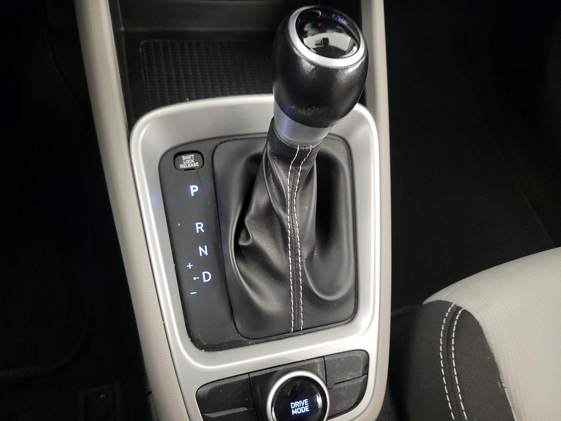 Thumbnail: 2023 Hyundai Venue - 17