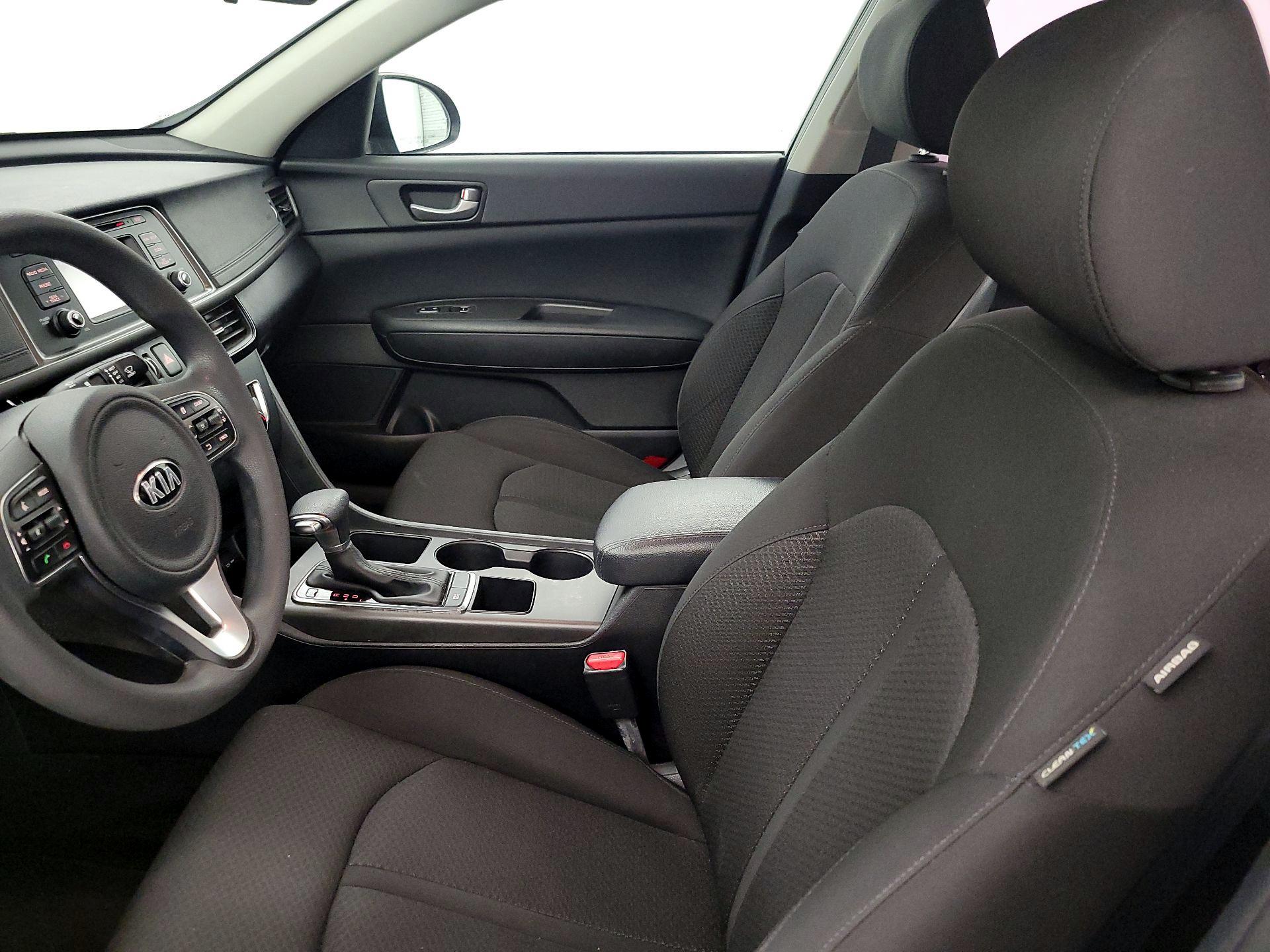 Thumbnail: 2016 Kia Optima - 11