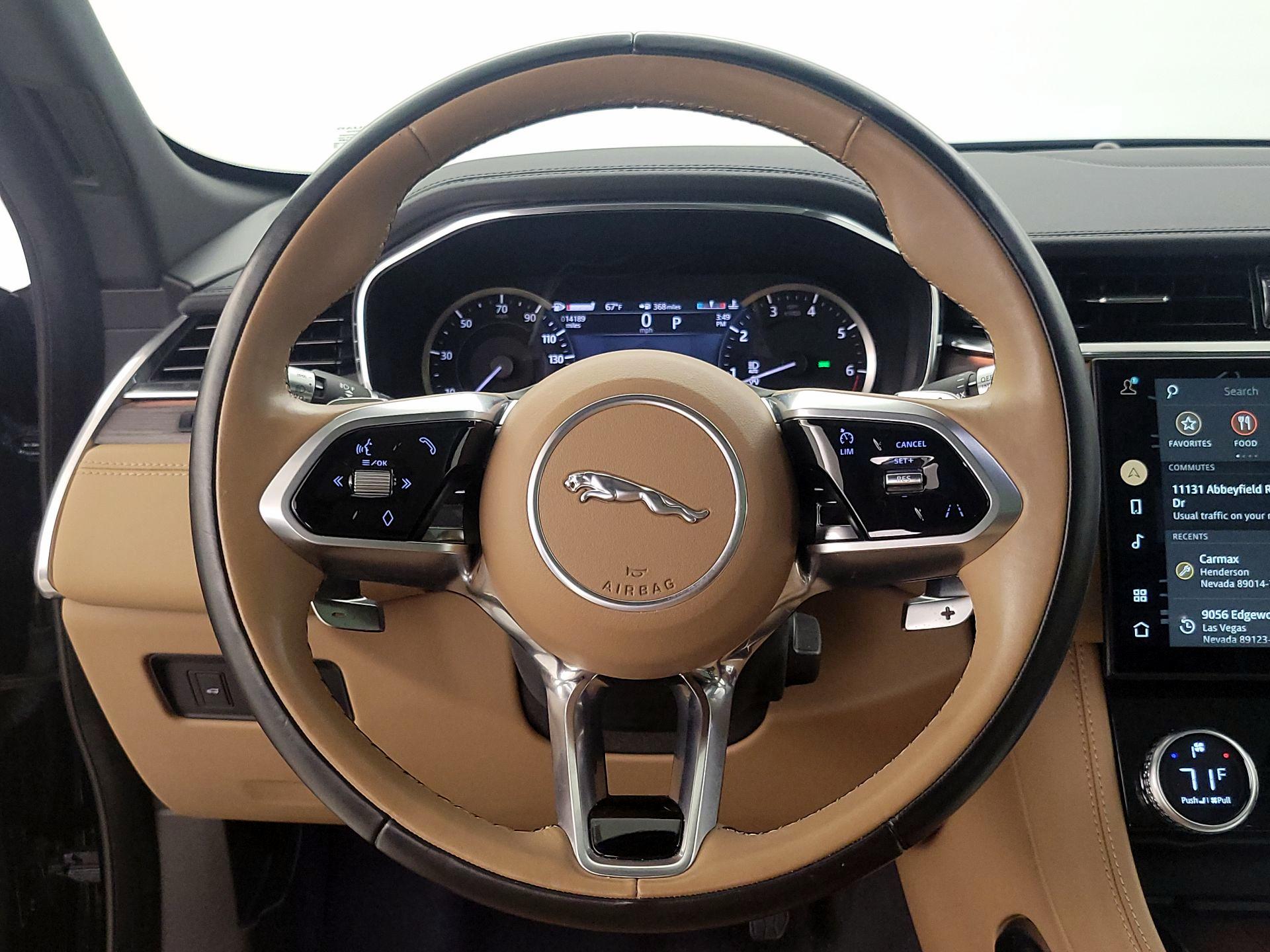 Thumbnail: 2022 Jaguar F-Pace - 10