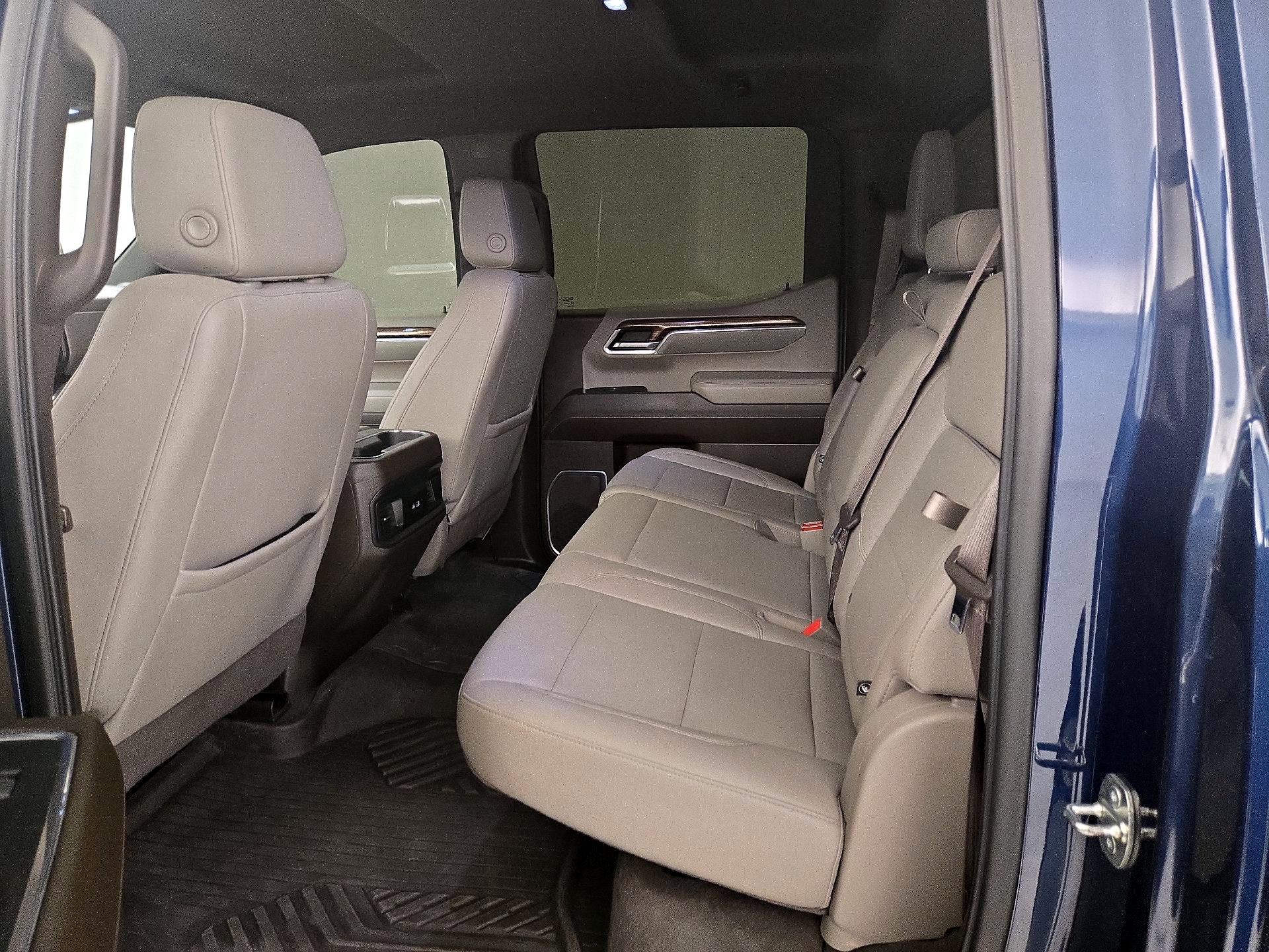 Thumbnail: 2023 Chevrolet Silverado 1500 - 20