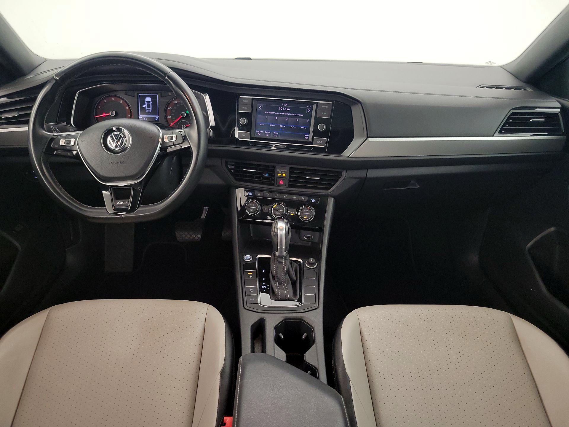 Thumbnail: 2019 Volkswagen Jetta - 9