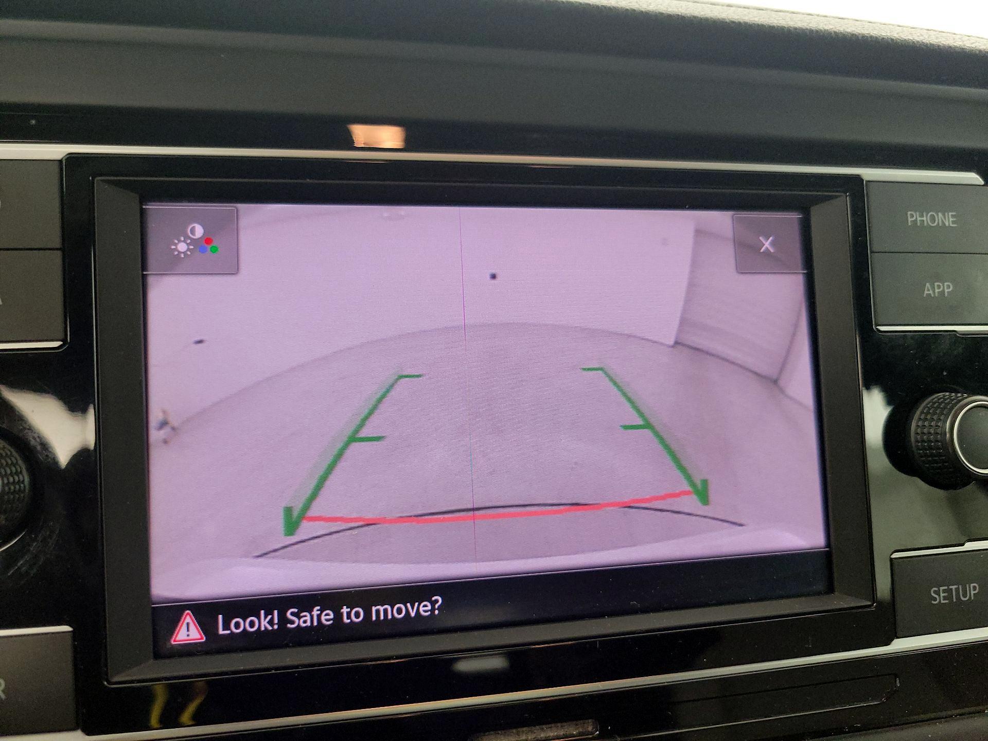 Thumbnail: 2019 Volkswagen Jetta - 14