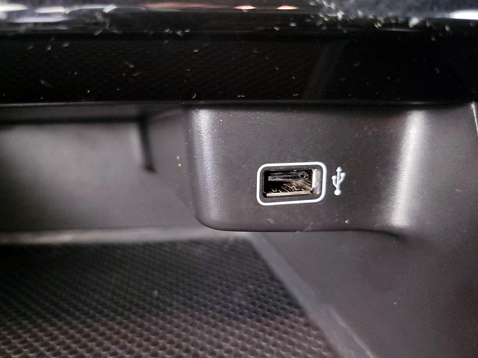 Thumbnail: 2019 Volkswagen Jetta - 18