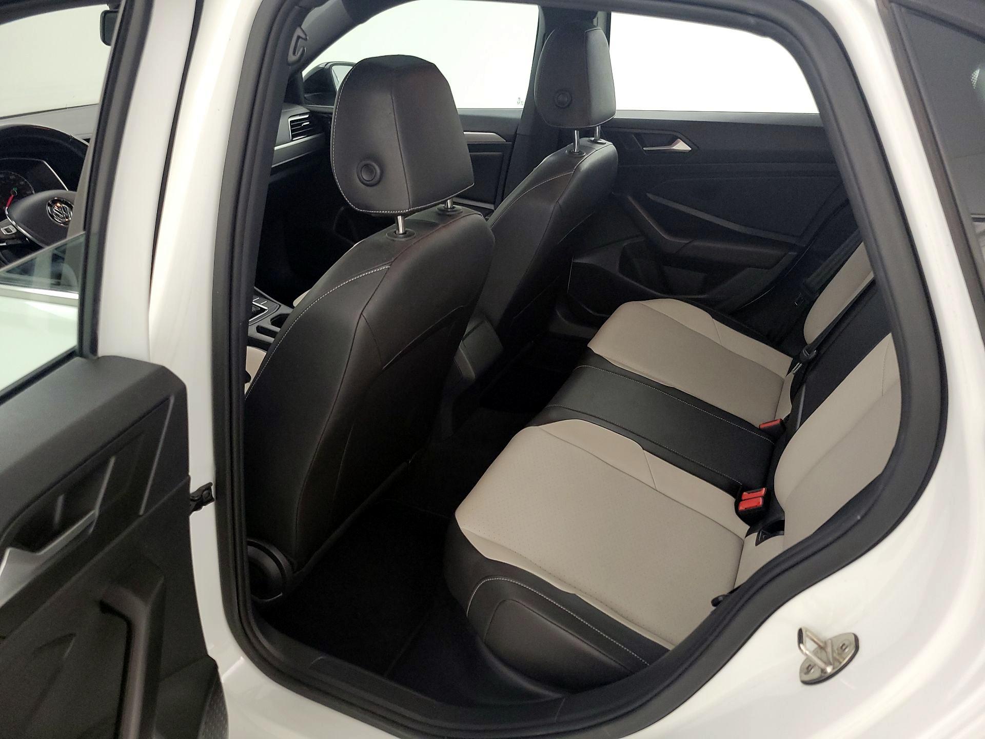 Thumbnail: 2019 Volkswagen Jetta - 20