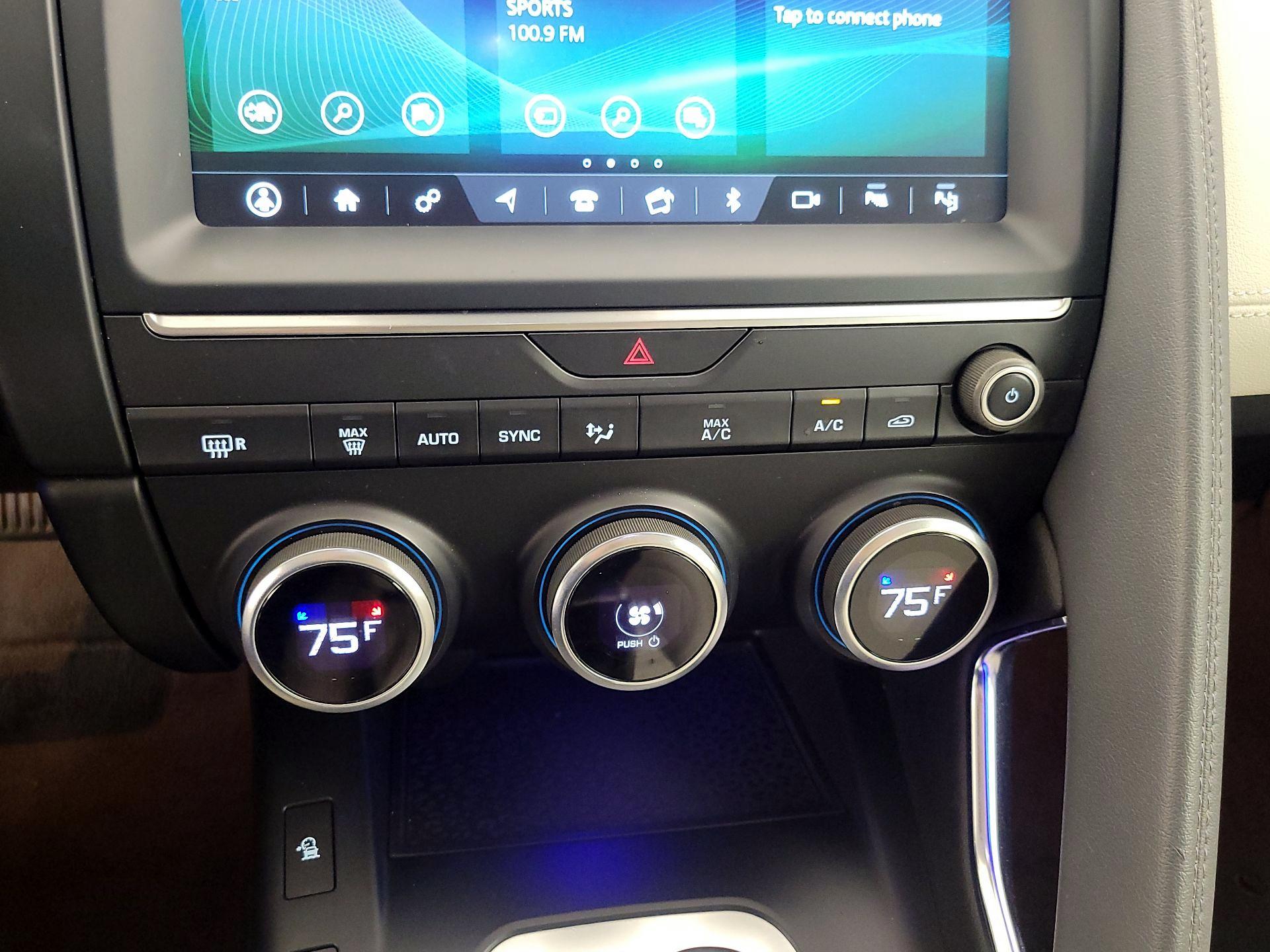 Thumbnail: 2020 Jaguar E-Pace - 17