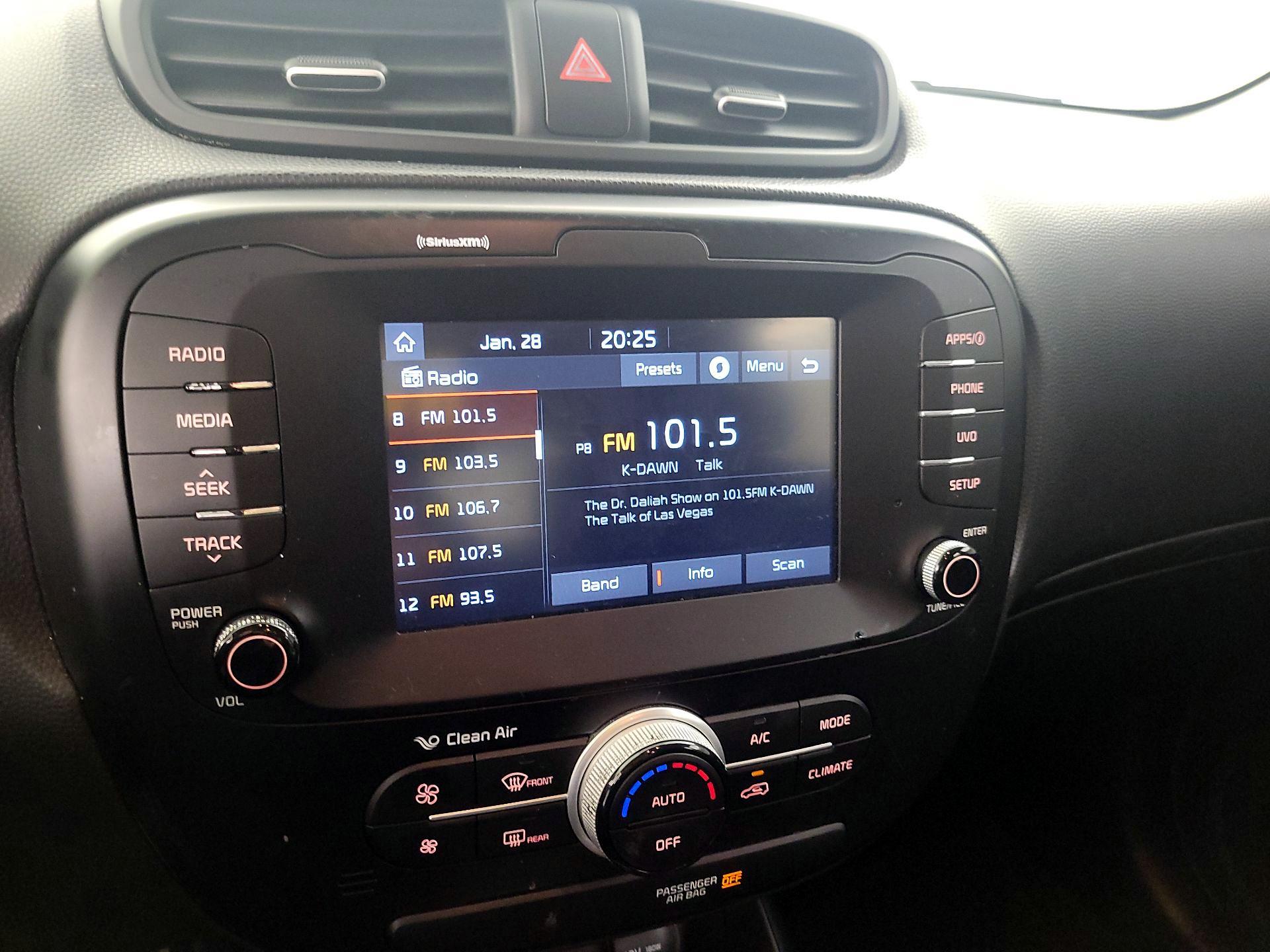 Thumbnail: 2018 Kia Soul - 15