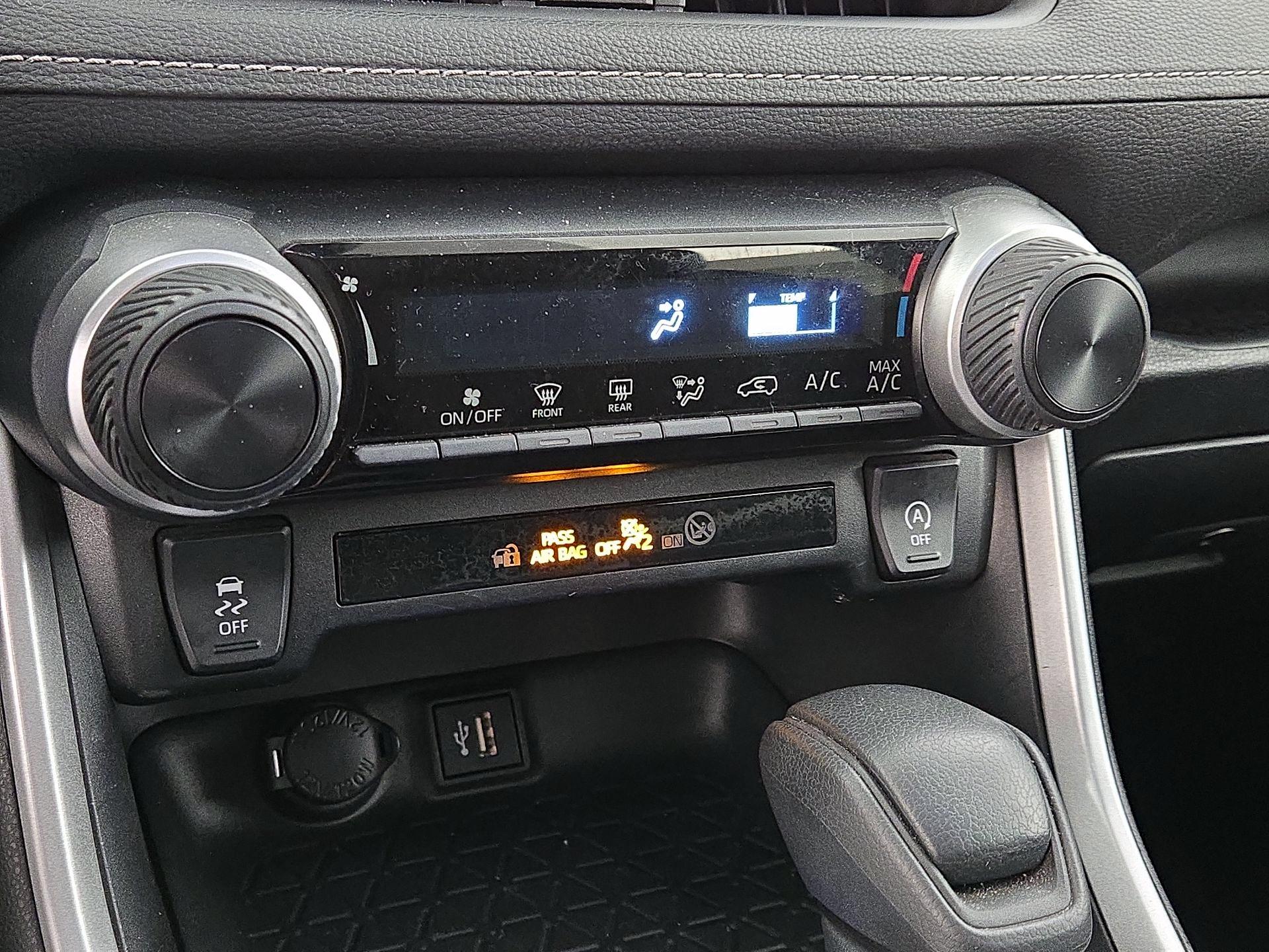 Thumbnail: 2024 Toyota RAV4 - 15