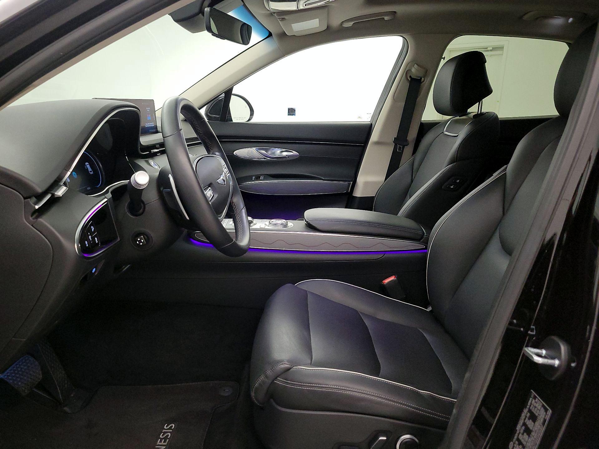 Thumbnail: 2025 Genesis GV70 - 11